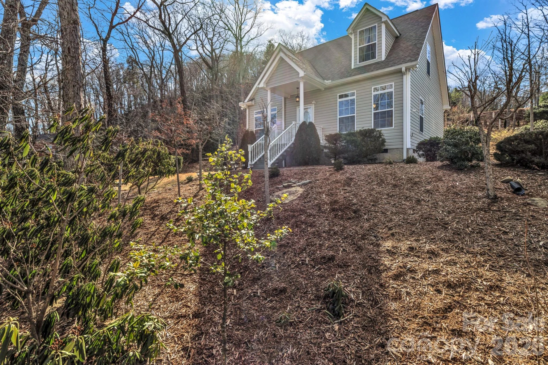 387 Goodview Drive - Photo 3