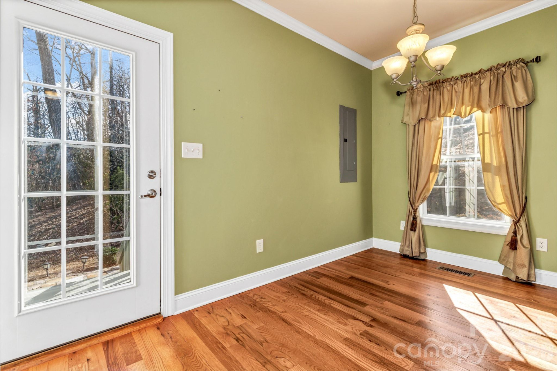 387 Goodview Drive - Photo 22