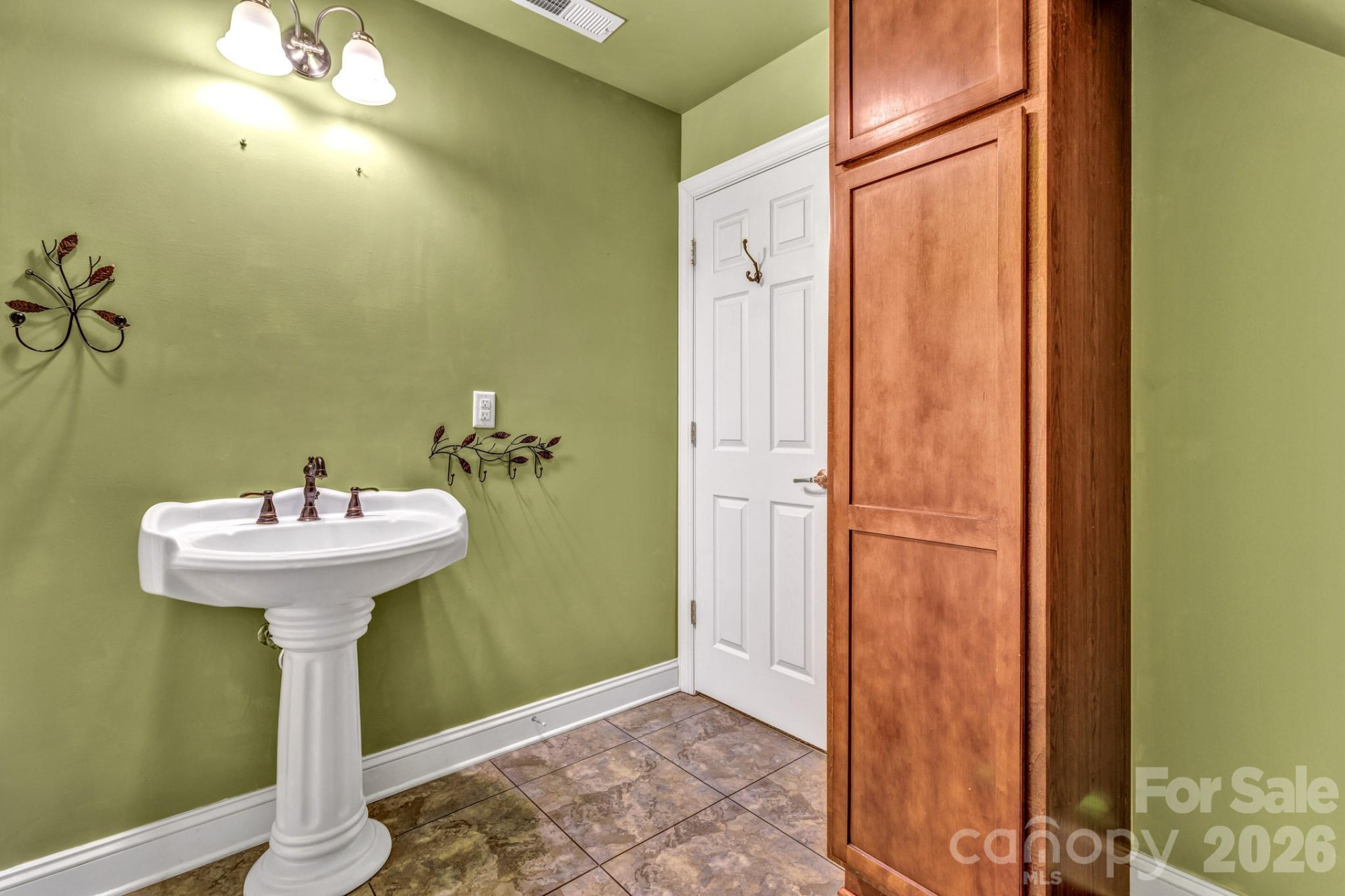 387 Goodview Drive - Photo 30