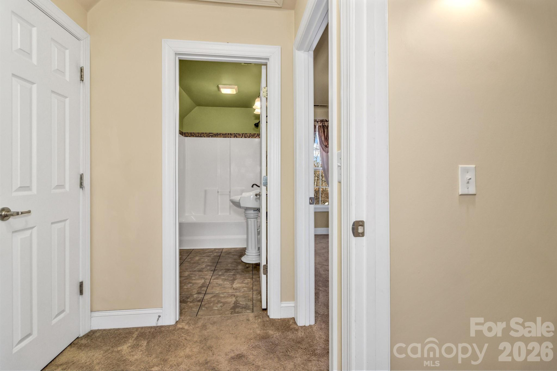 387 Goodview Drive - Photo 37