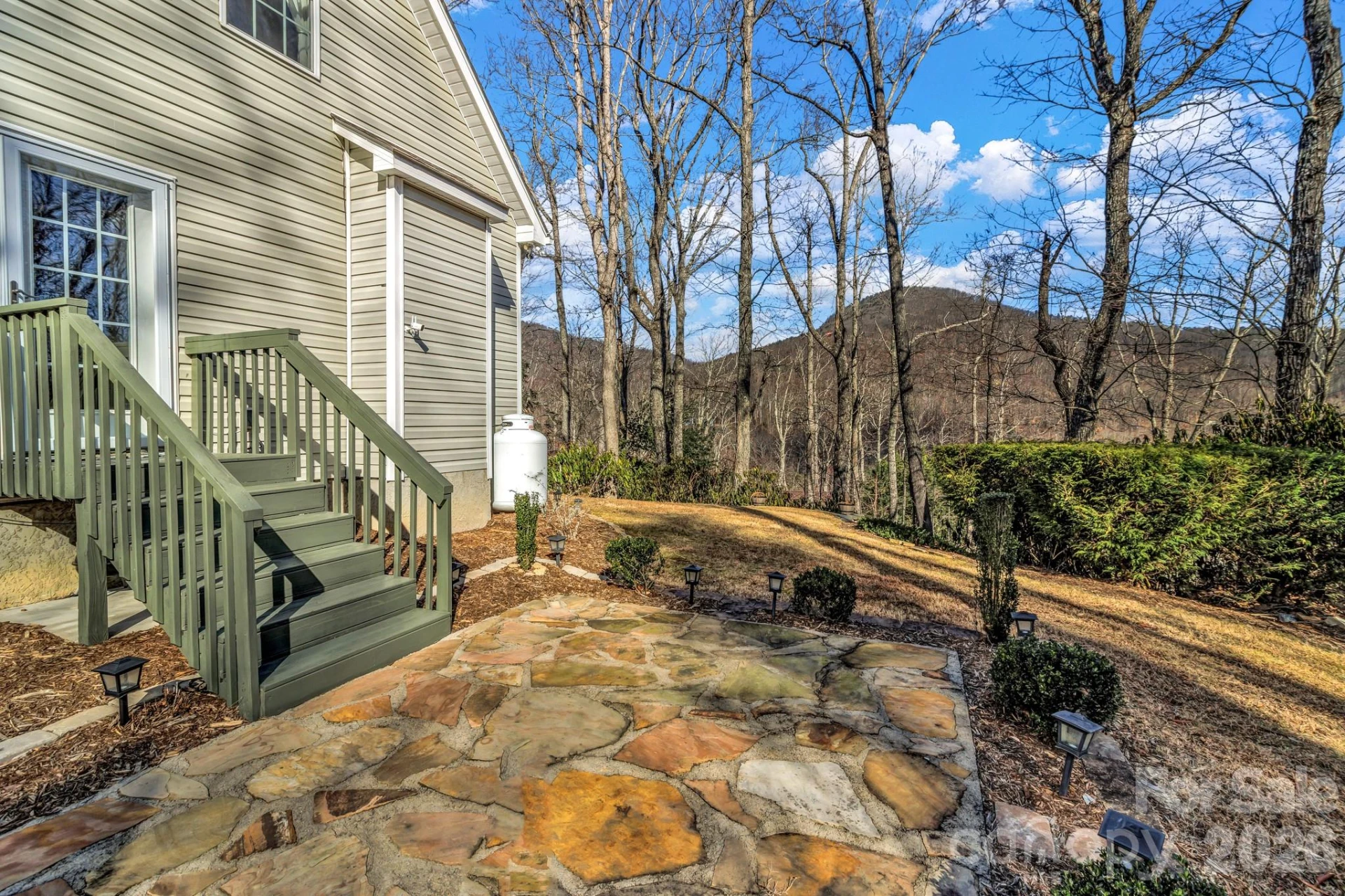 387 Goodview Drive - Photo 39