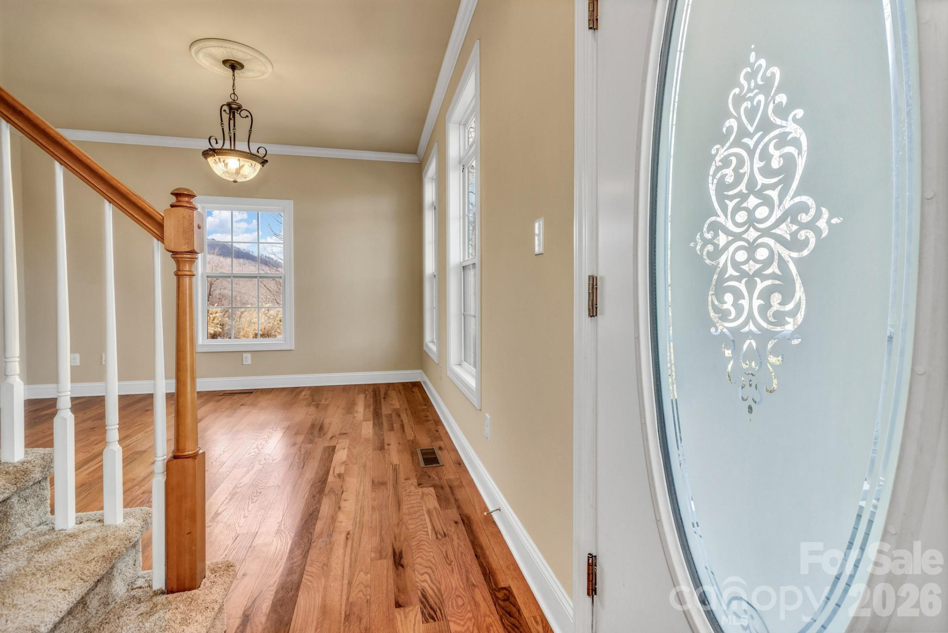 387 Goodview Drive - Photo 6