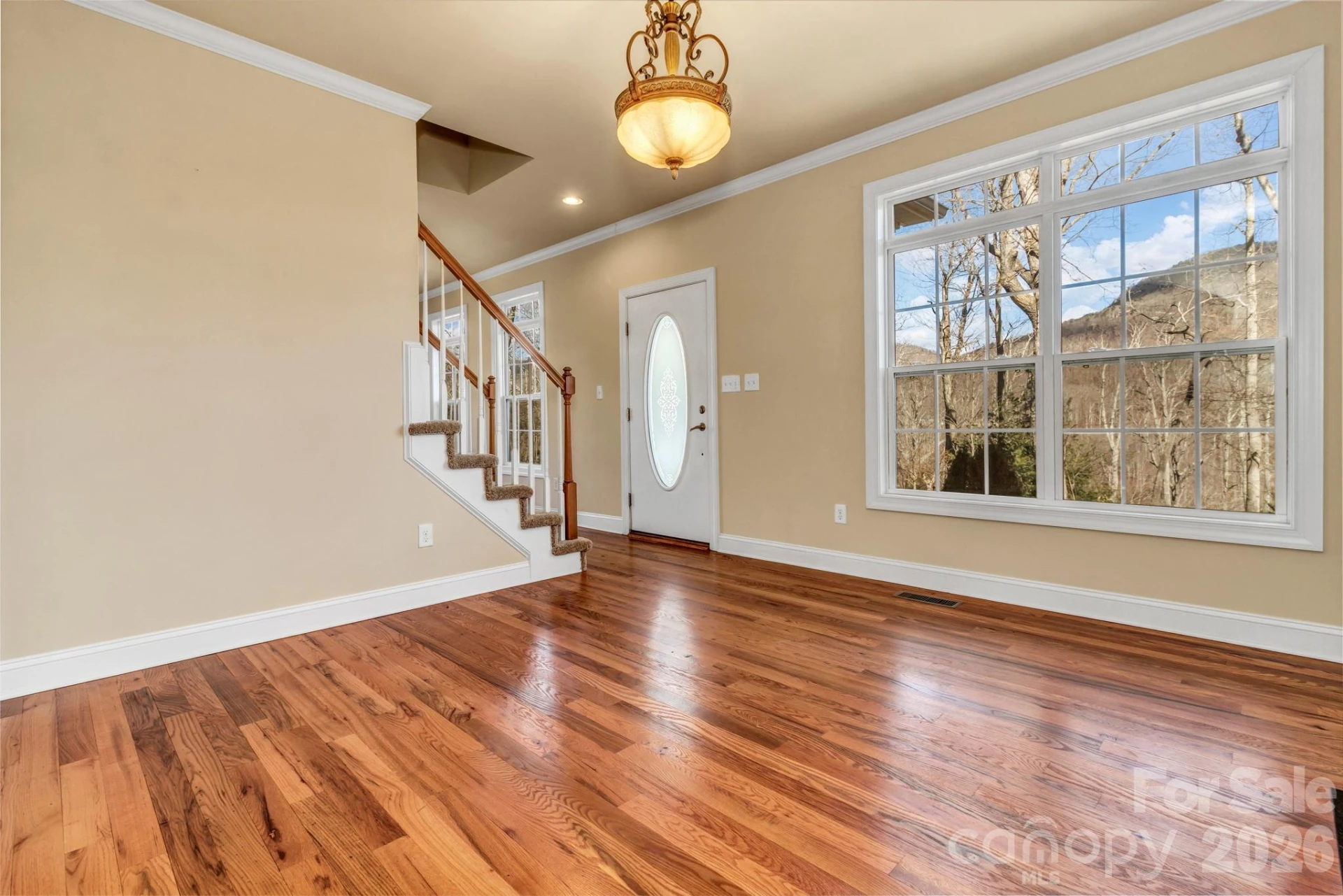 387 Goodview Drive - Photo 9