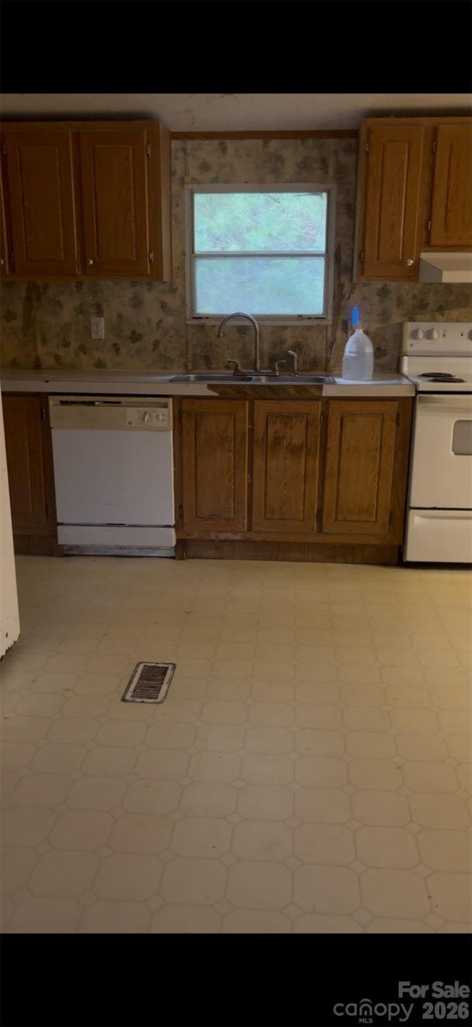 190 Pinewood Knoll Drive - Photo 3