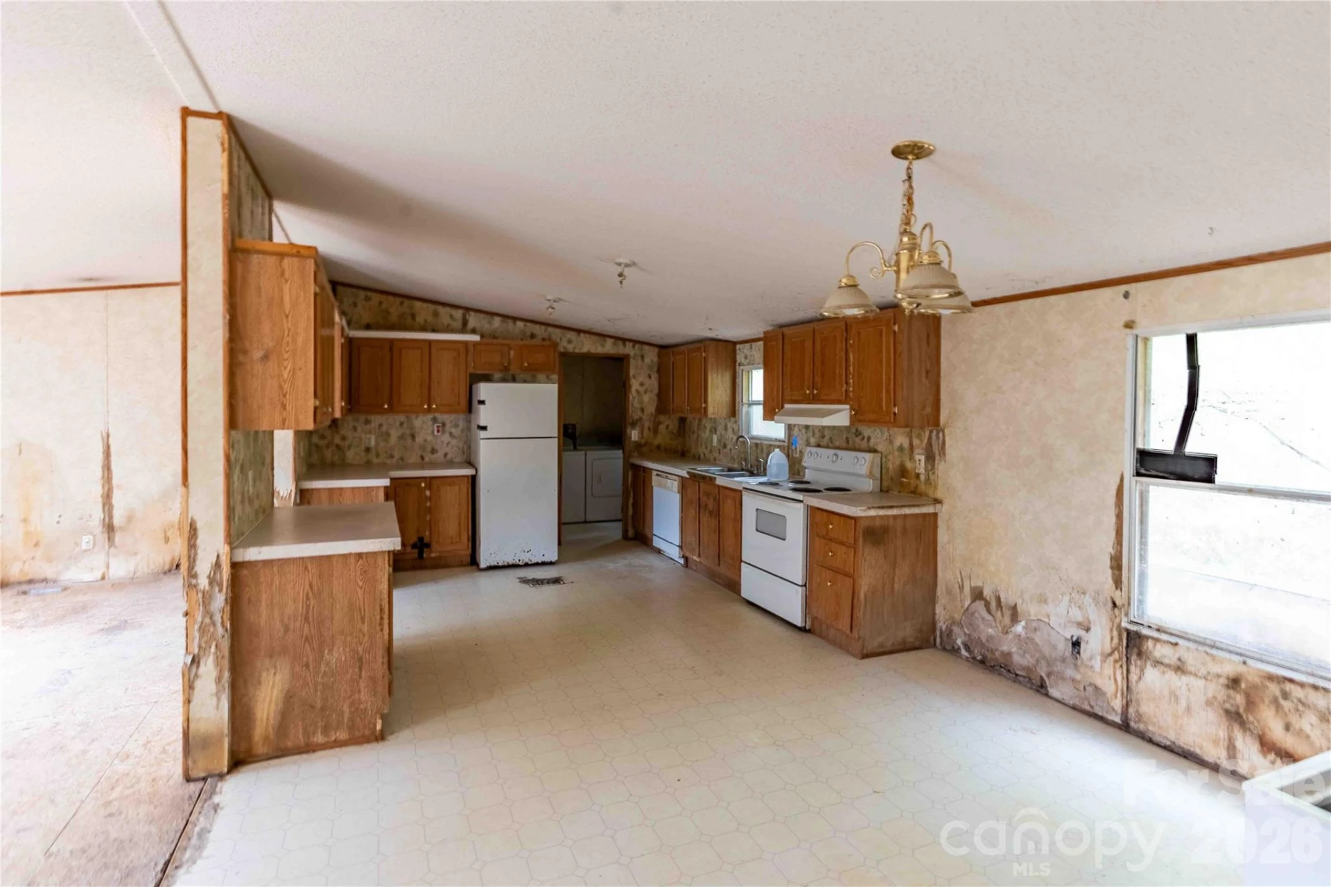 190 Pinewood Knoll Drive - Photo 4