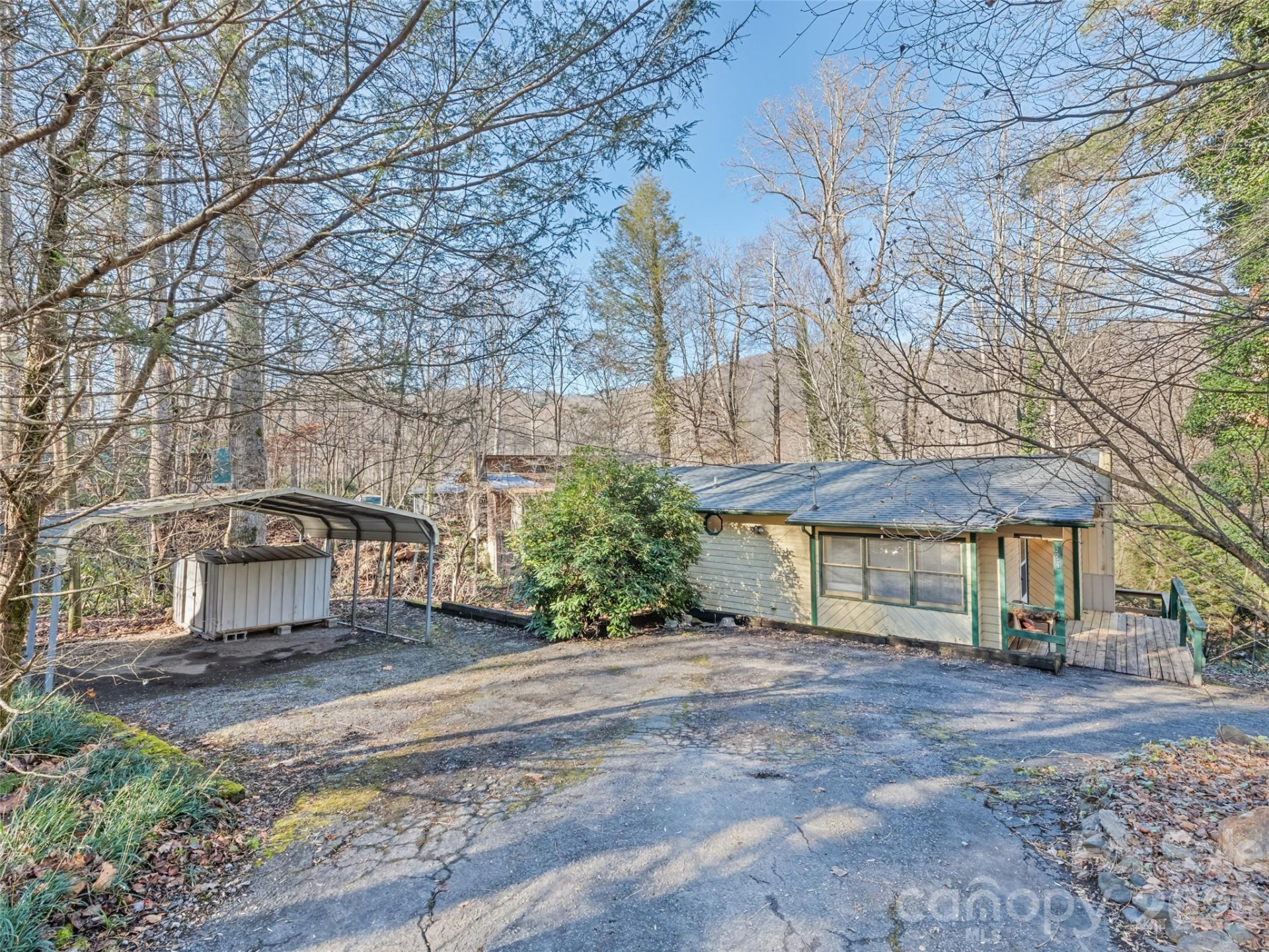 259 Hemlock Loop