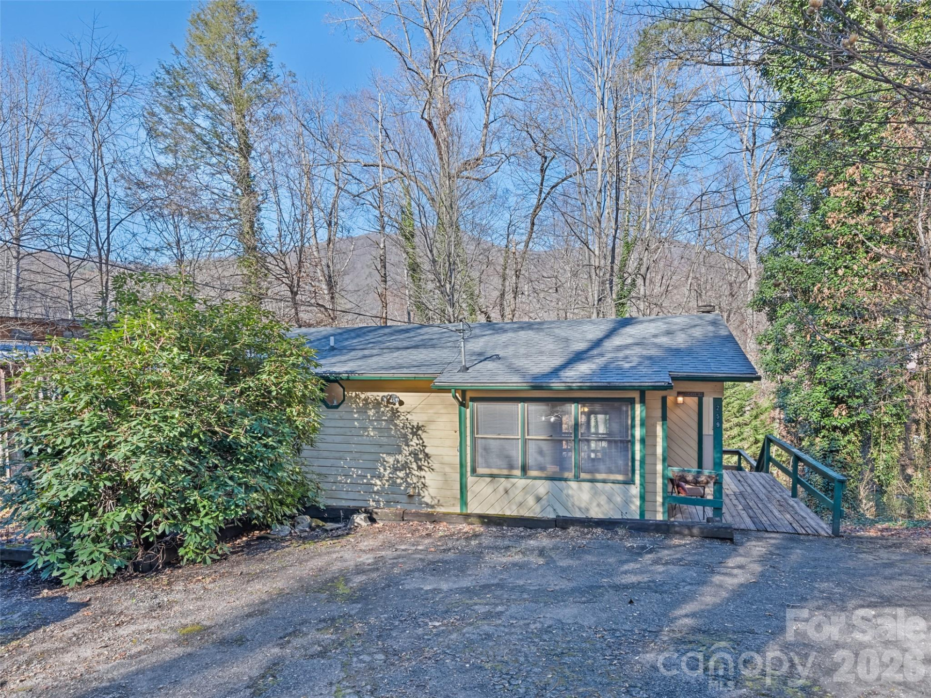 259 Hemlock Loop - Photo 2