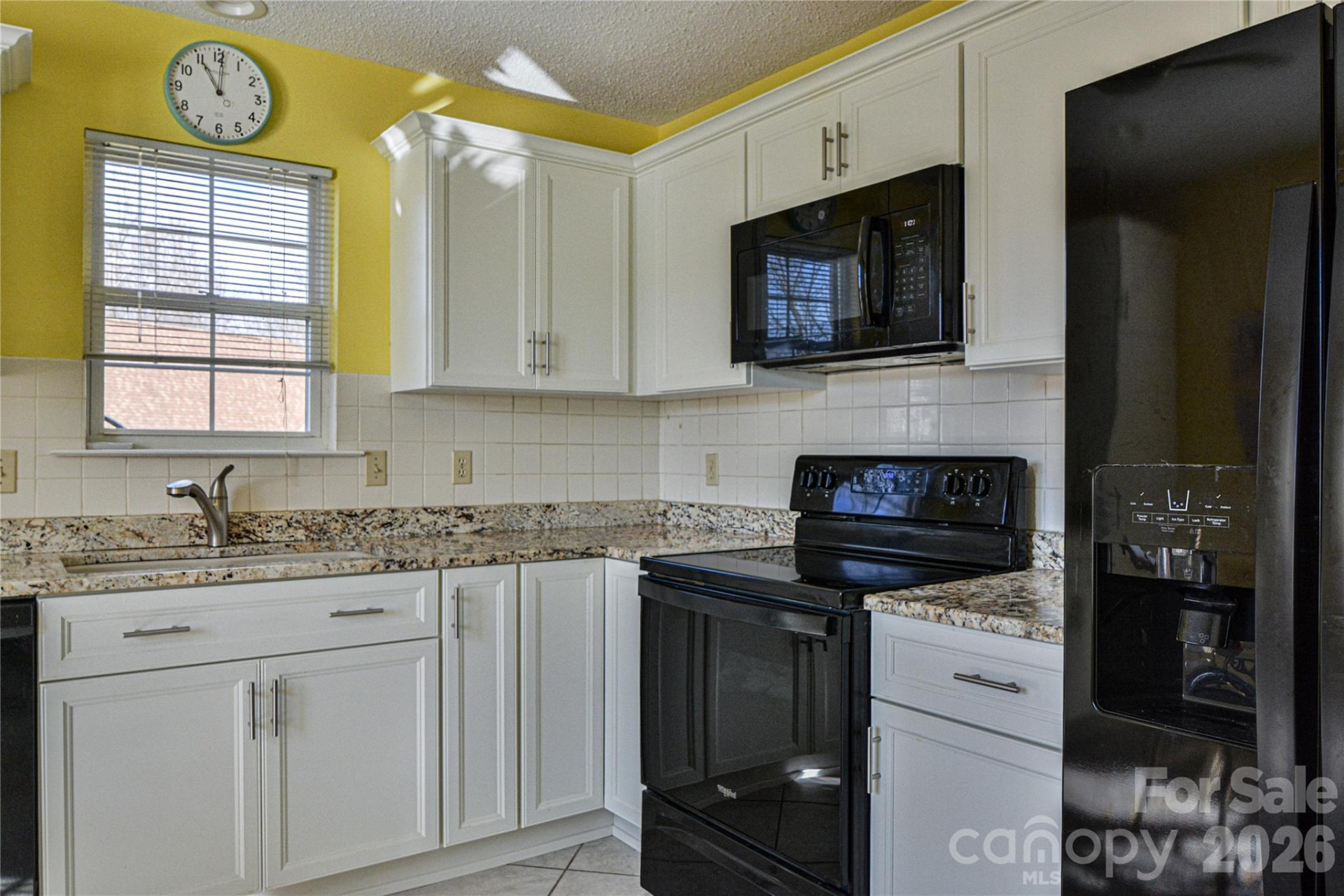 1301 Hyde Park Drive - Photo 14