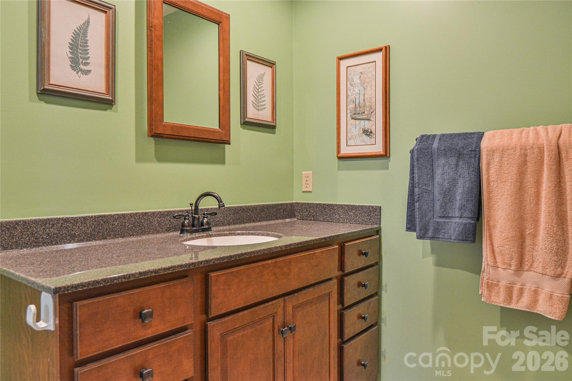 1301 Hyde Park Drive - Photo 24