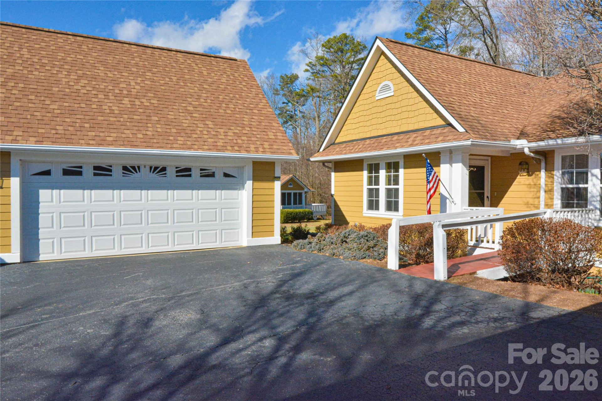 1301 Hyde Park Drive - Photo 5