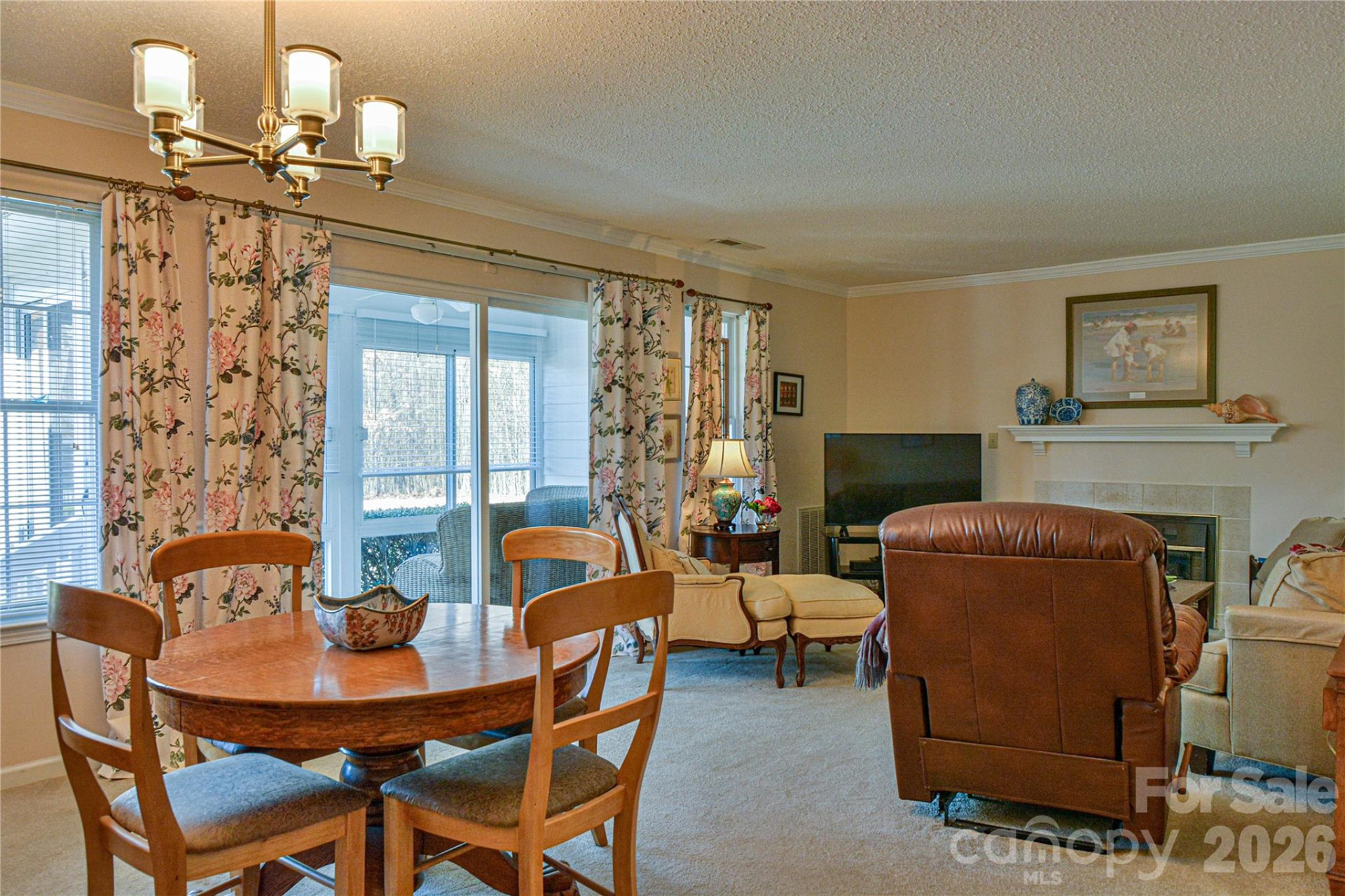 1301 Hyde Park Drive - Photo 6