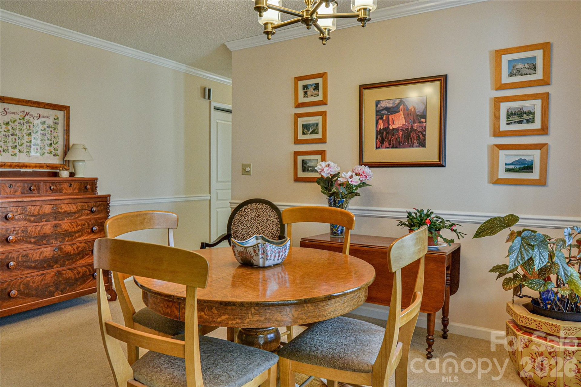 1301 Hyde Park Drive - Photo 7