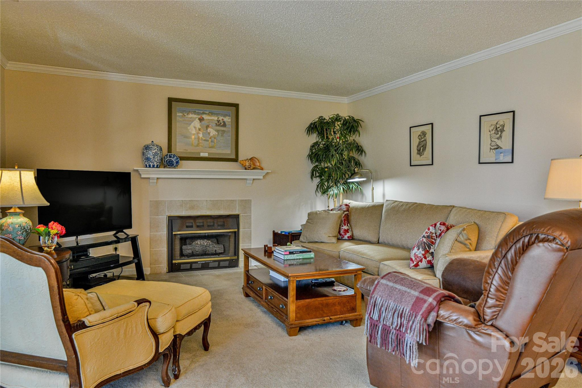 1301 Hyde Park Drive - Photo 8