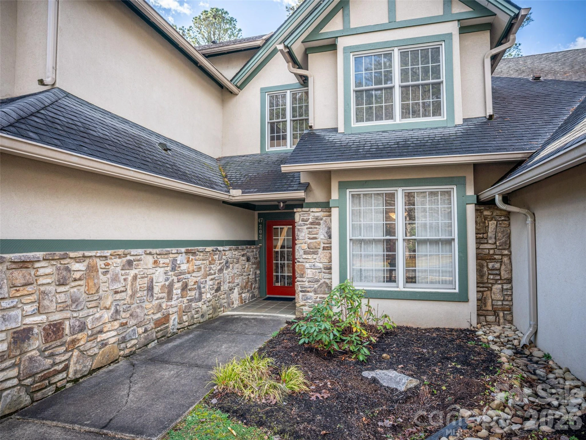 47 Ridgetop Circle #202 - Photo 2