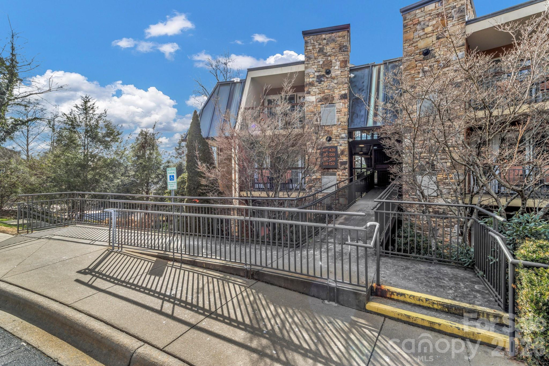 119 Bowling Park Road - Photo 4