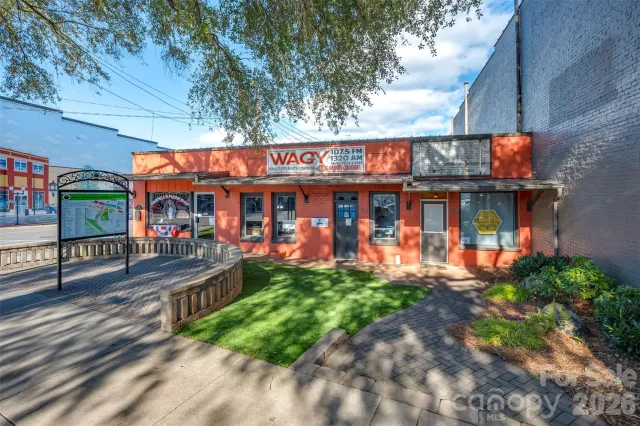 155/157 Main Street