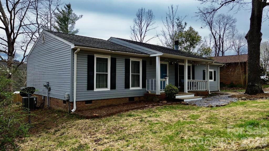 327 Heather Court - Photo 2