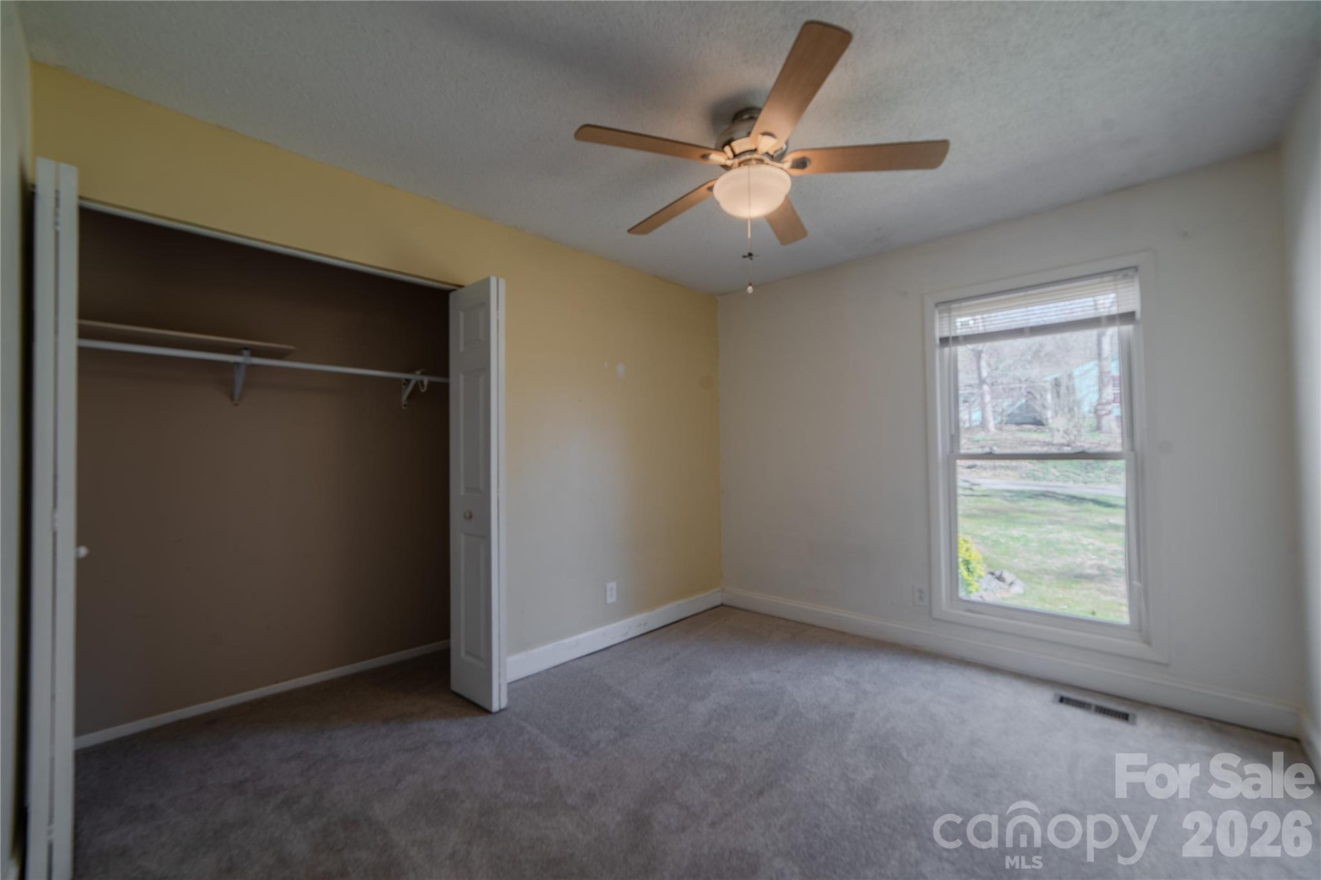 327 Heather Court - Photo 26