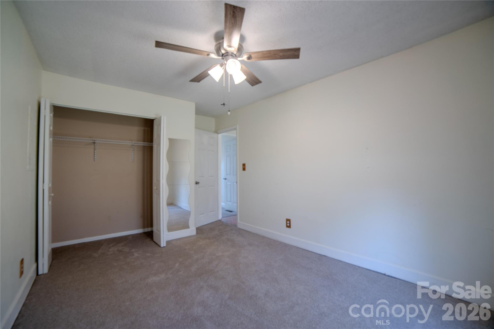 327 Heather Court - Photo 27