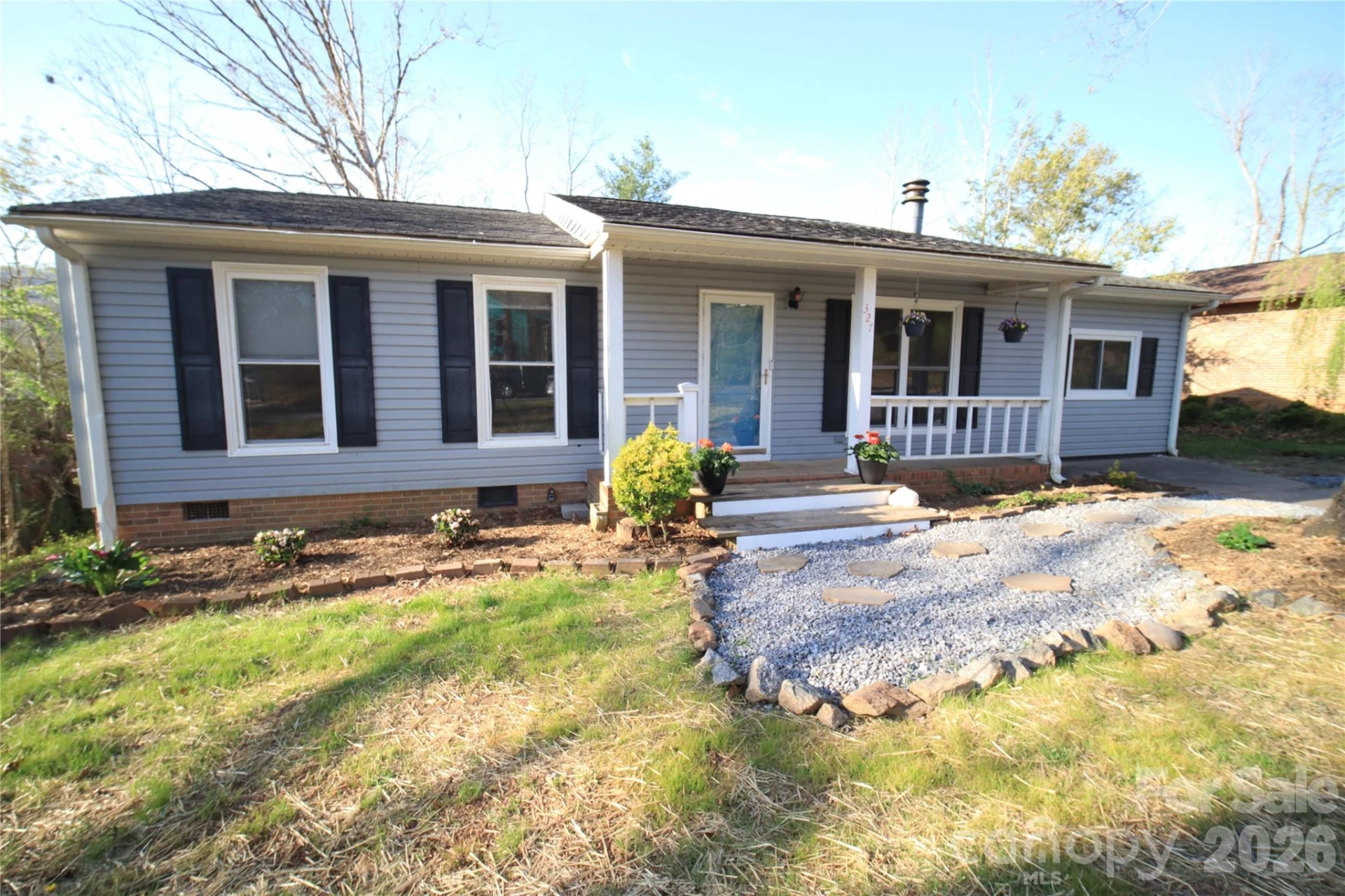 327 Heather Court - Photo 6