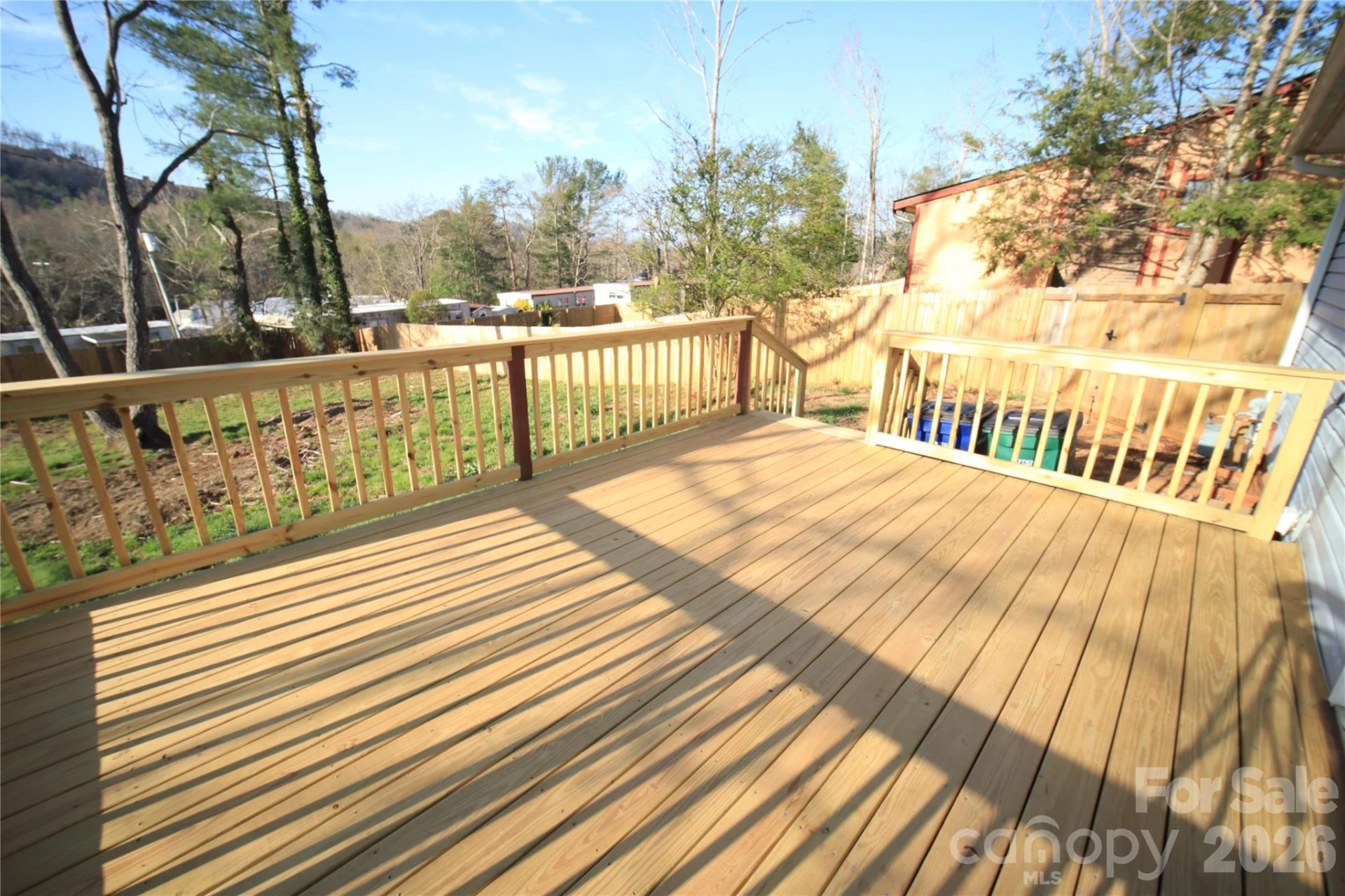 327 Heather Court - Photo 13