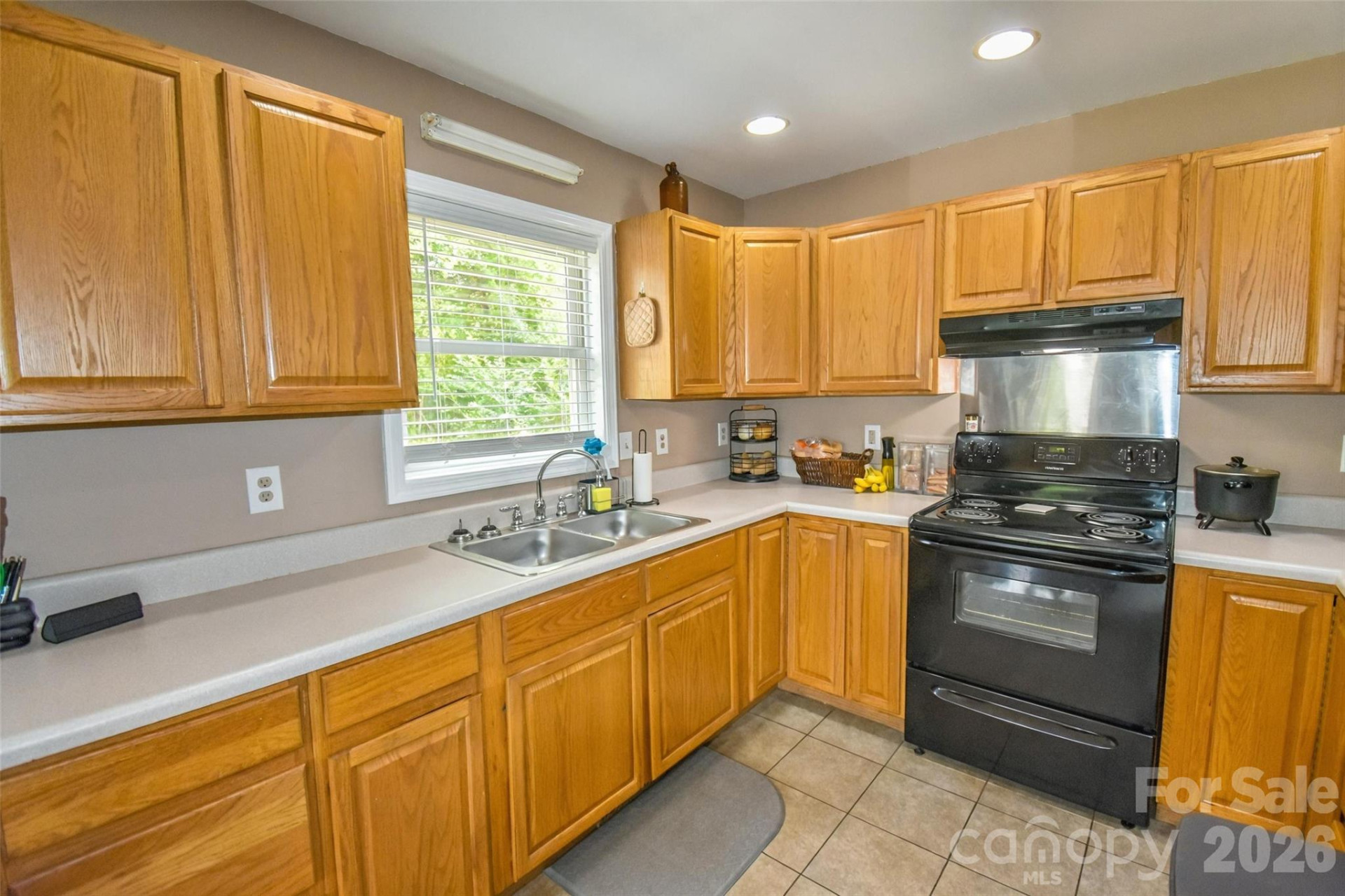 110 West Lane - Photo 6