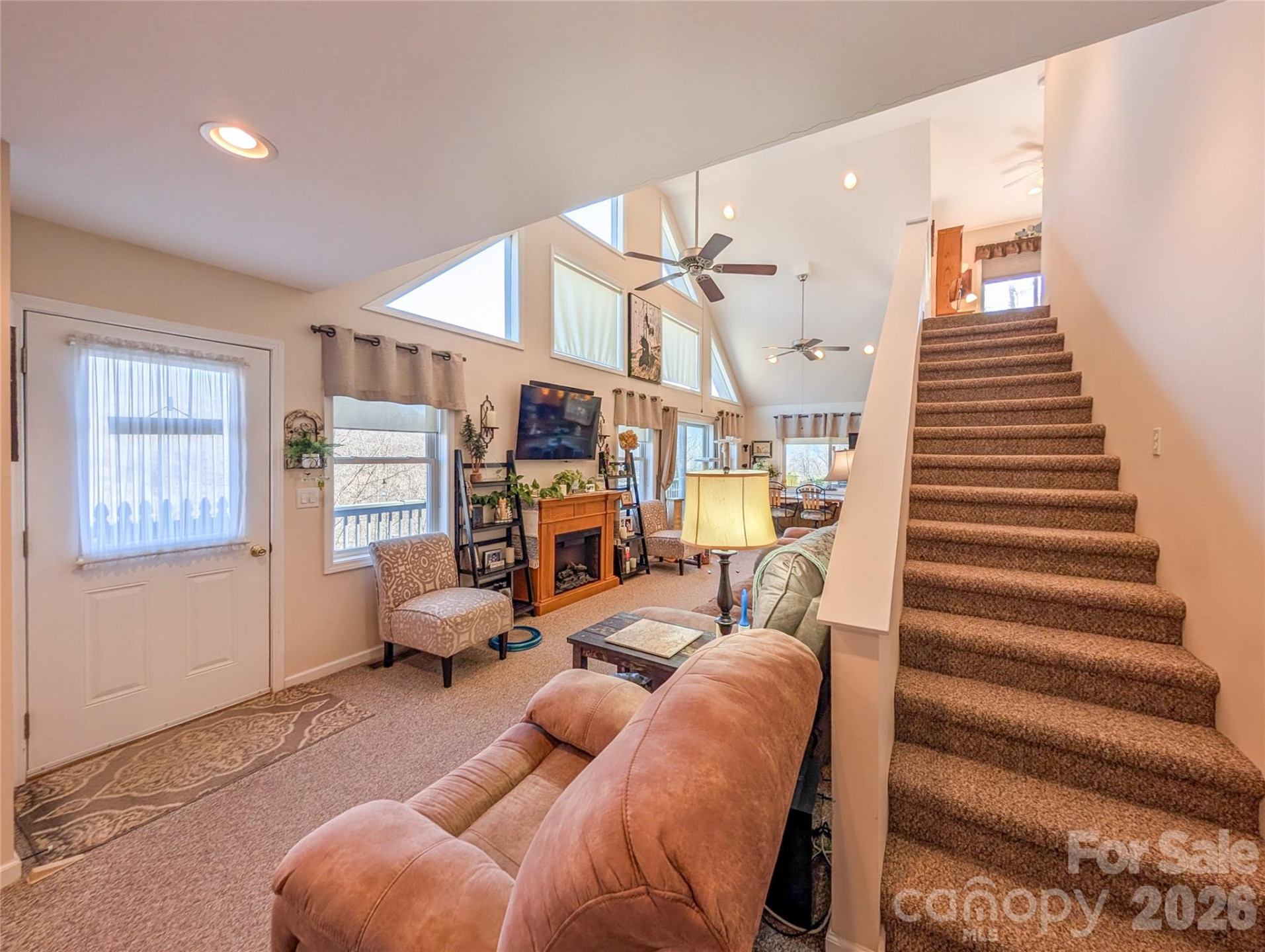 305 Majestic Mountain Drive - Photo 17