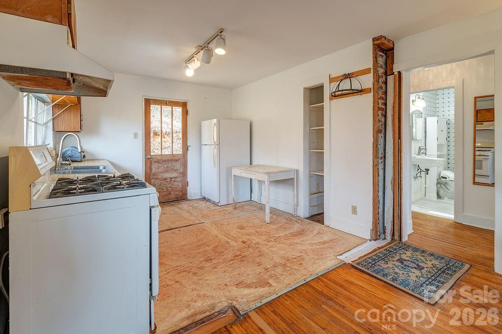 224 Old Home Road - Photo 9