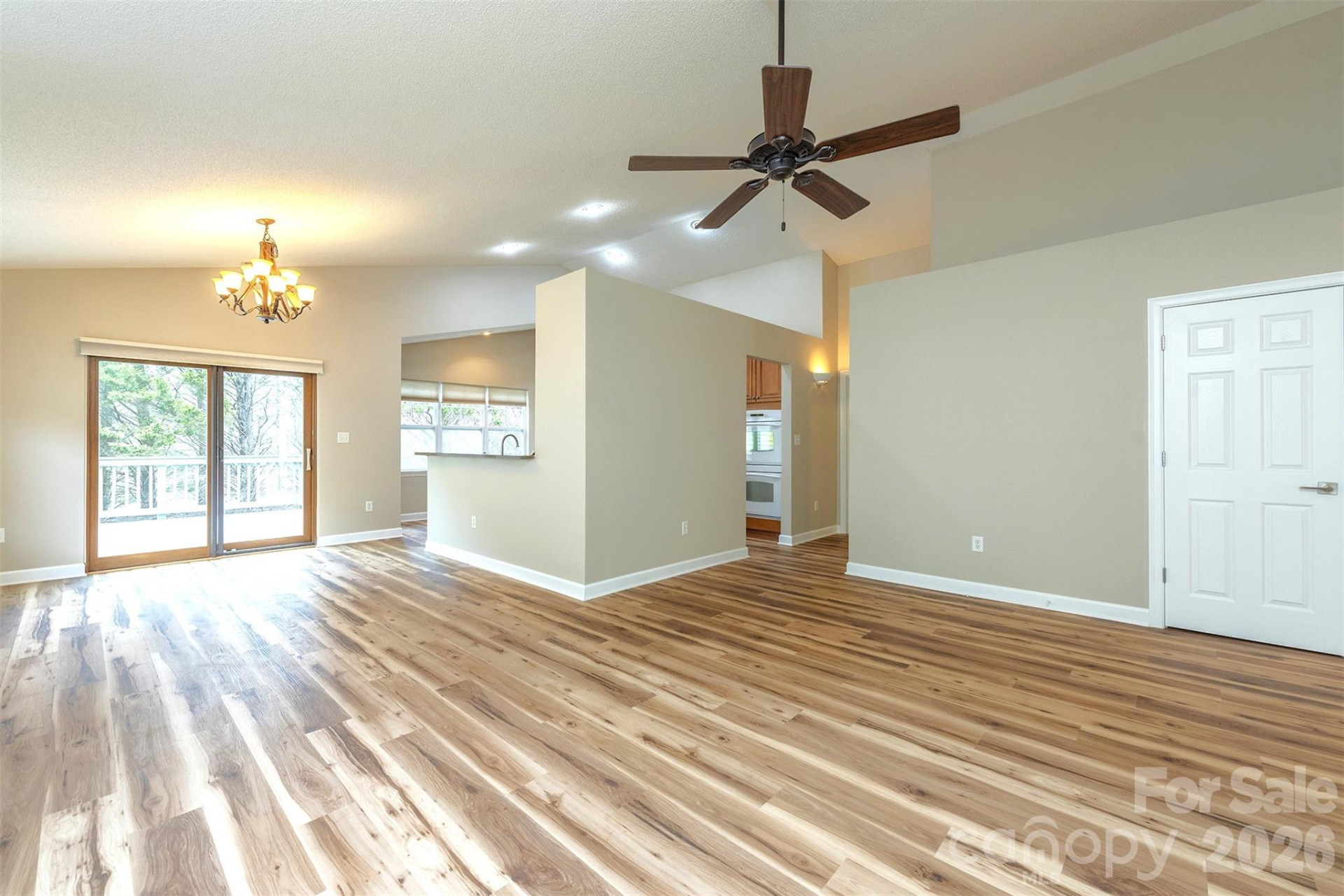 50 Clear Creekside Drive - Photo 5
