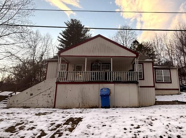 8 Hemlock Drive