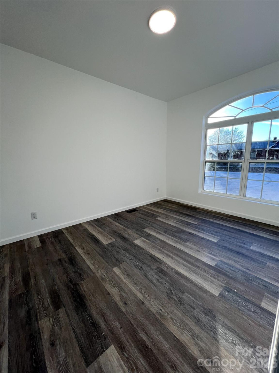 306 Cemetery Street - Photo 15