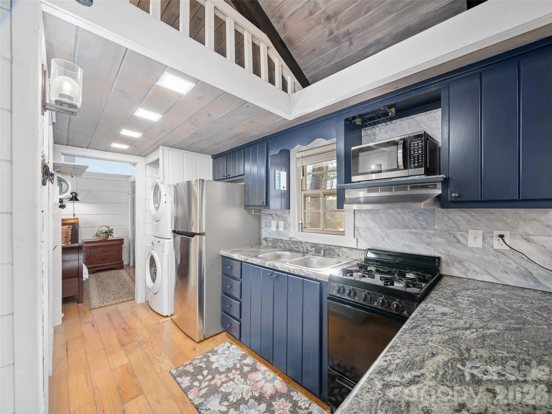 623 Overlook Drive - Photo 3