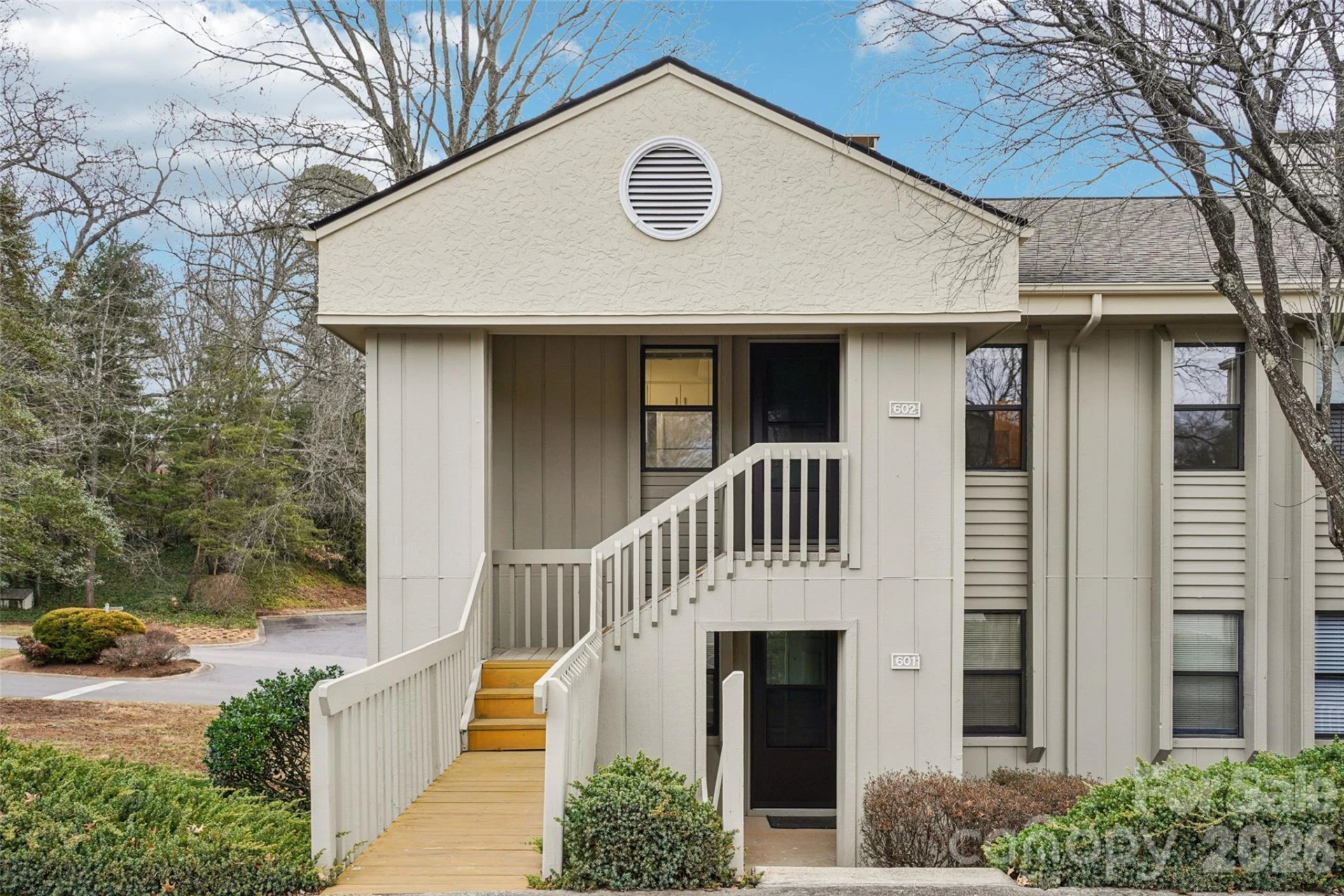 602 Abbey Circle