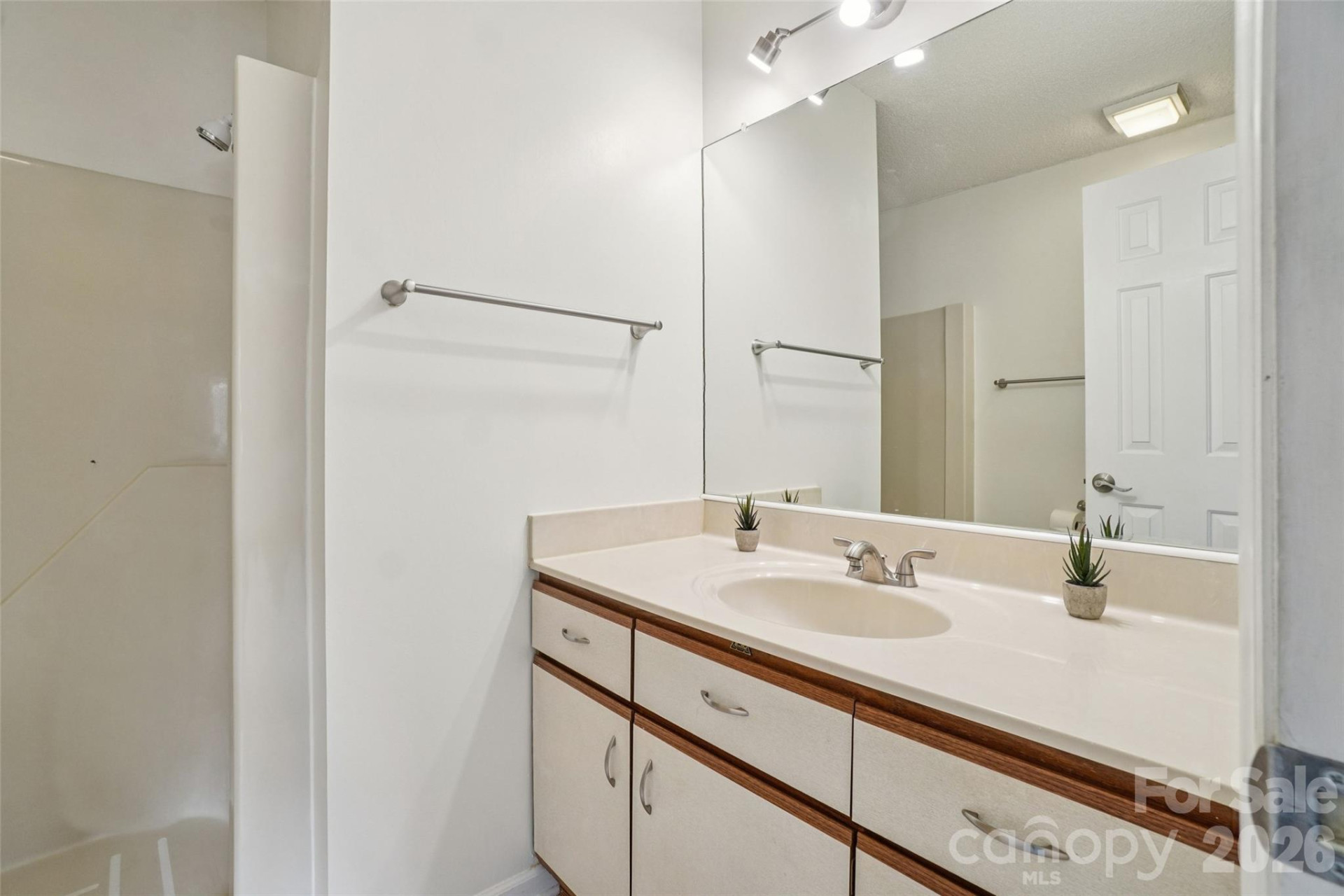 602 Abbey Circle - Photo 17