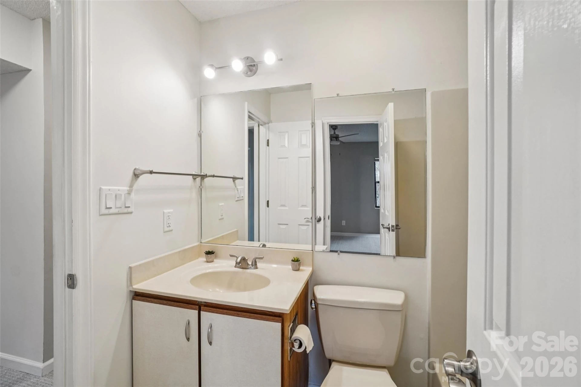 602 Abbey Circle - Photo 19