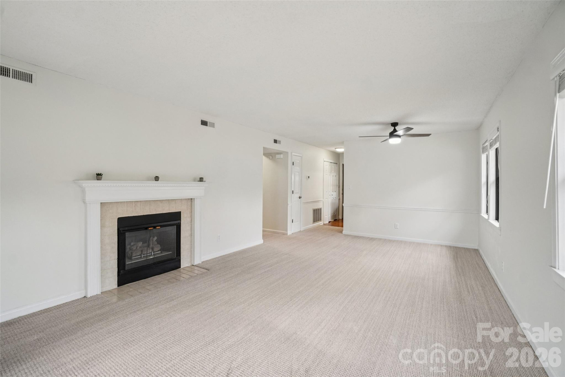 602 Abbey Circle - Photo 10