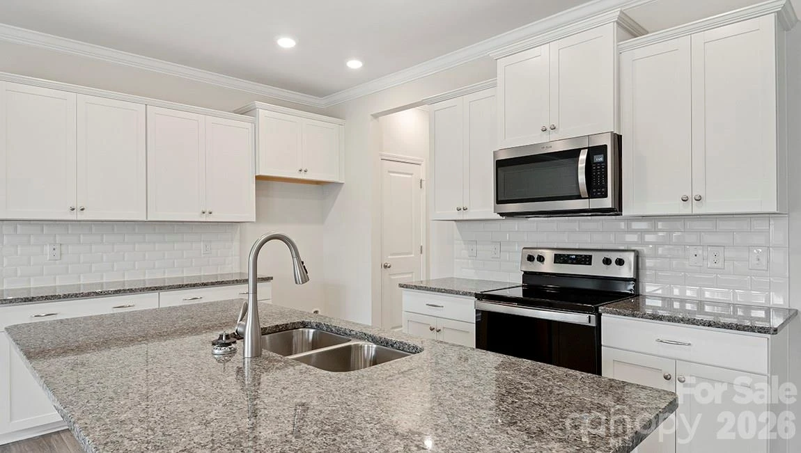 384 Creekview Road - Photo 5