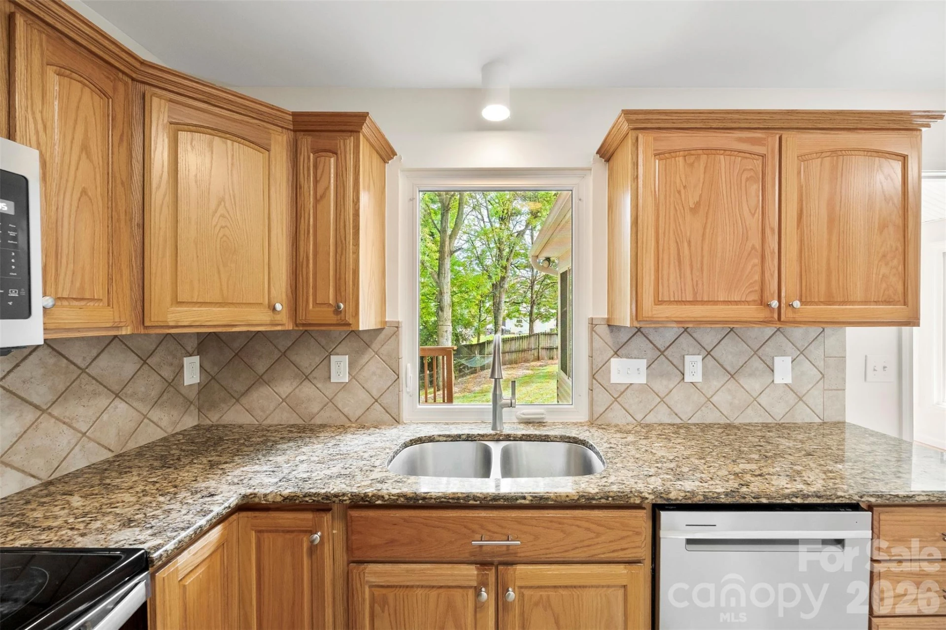 544 Garrison Court - Photo 11