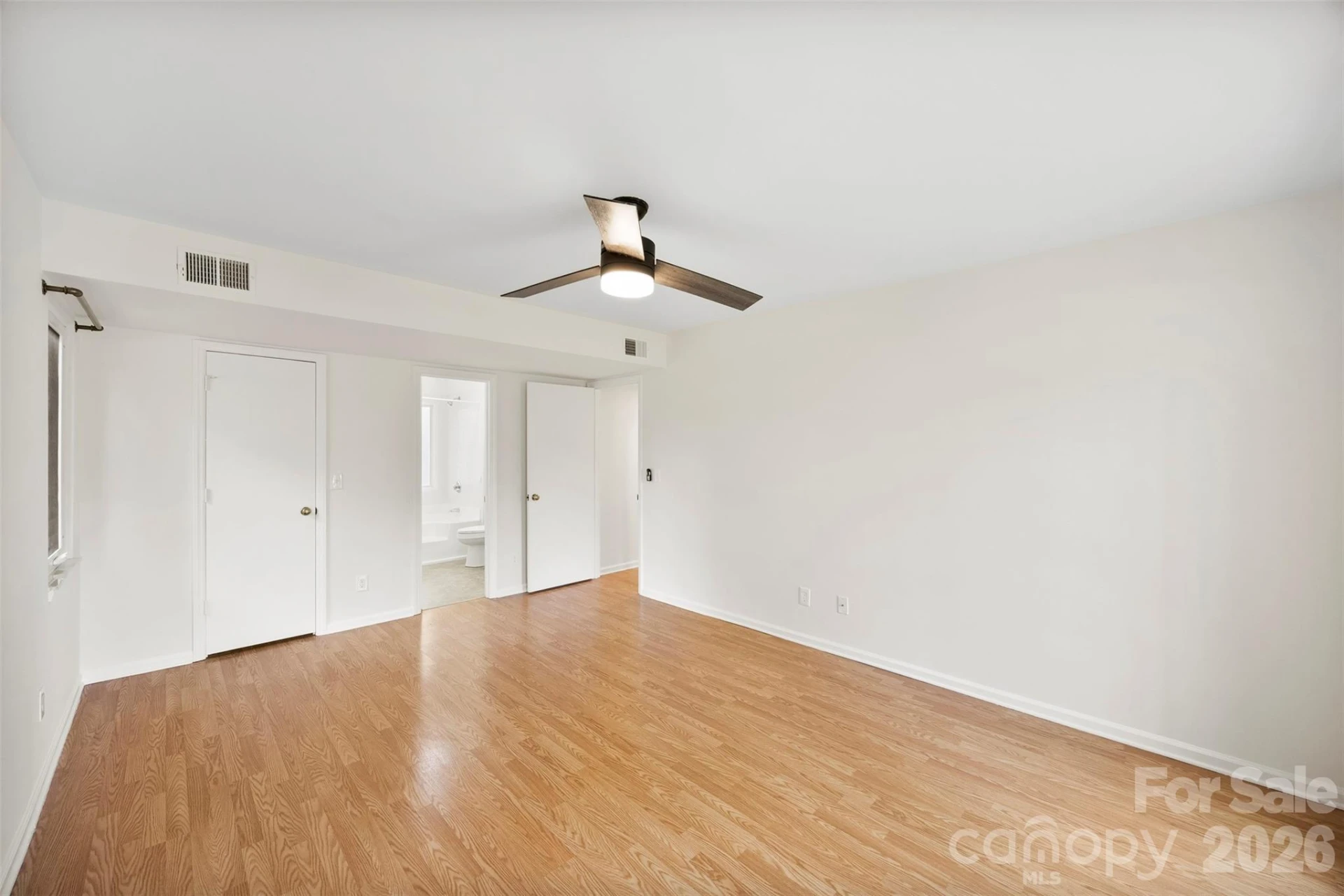 544 Garrison Court - Photo 18