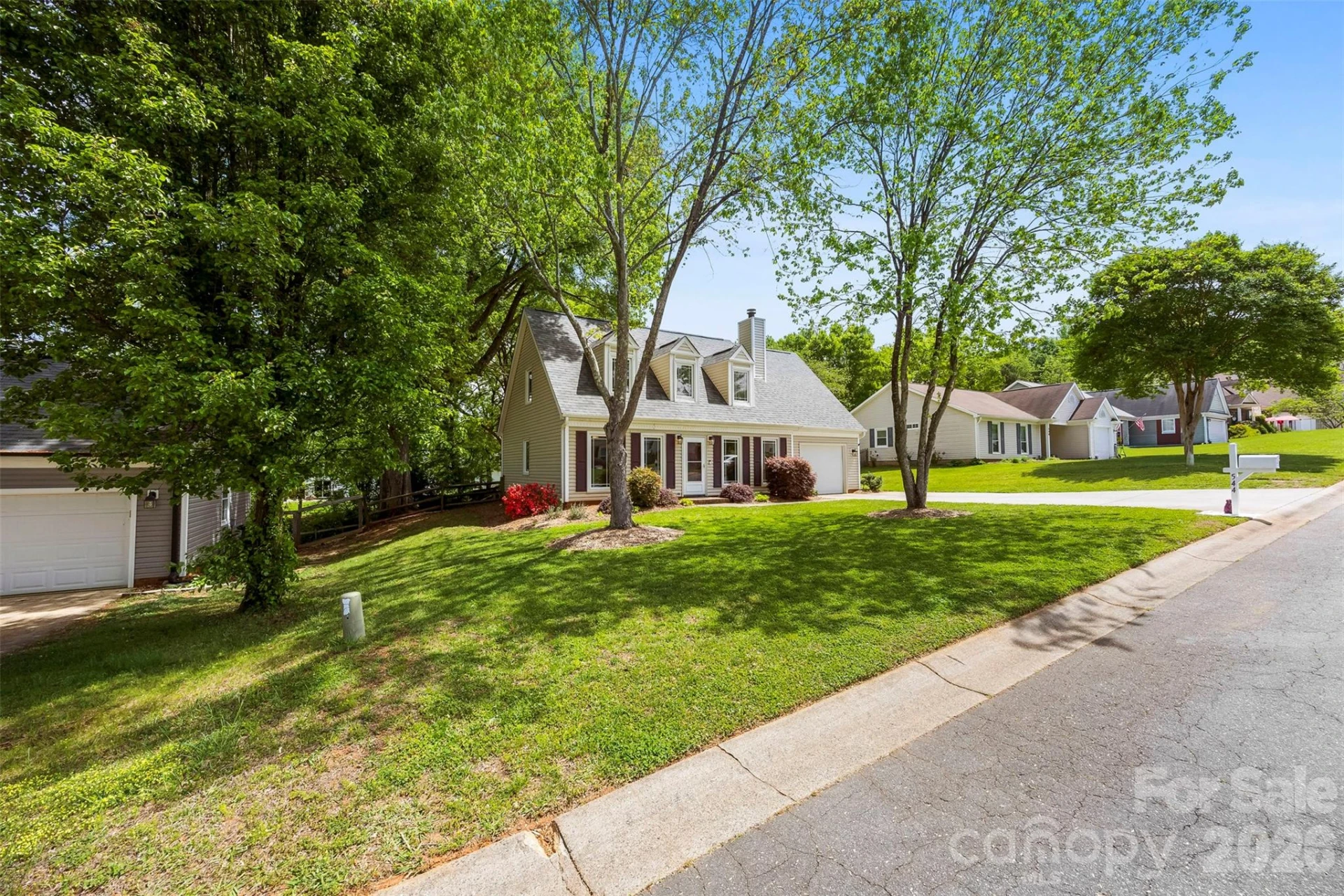 544 Garrison Court - Photo 3