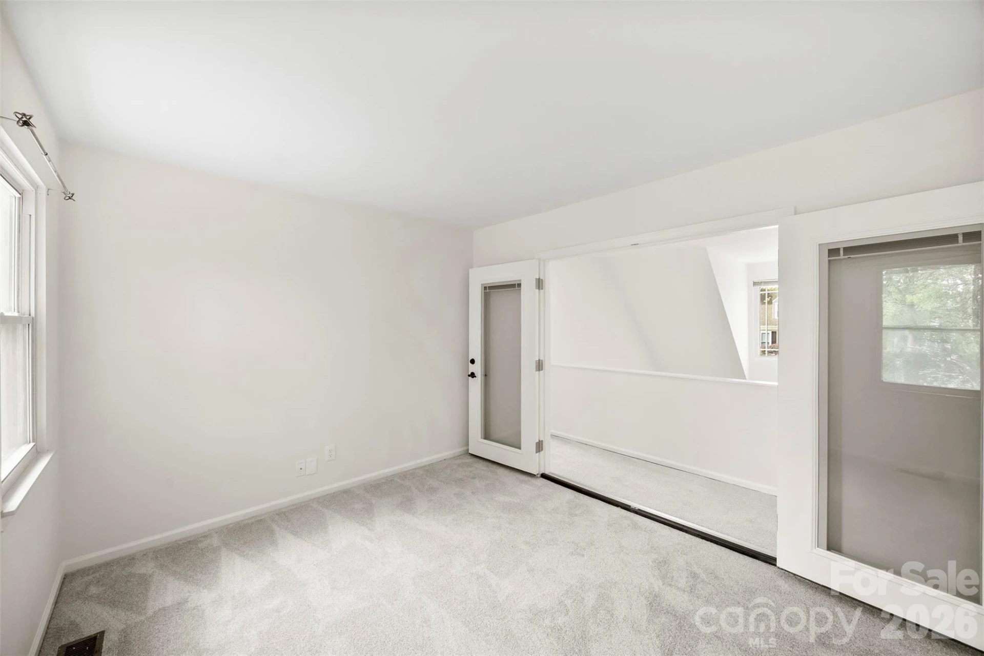 544 Garrison Court - Photo 26