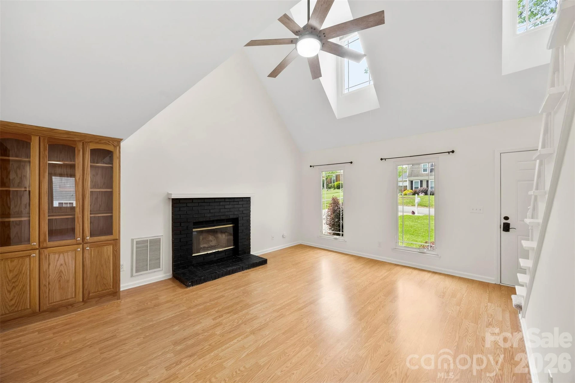 544 Garrison Court - Photo 7