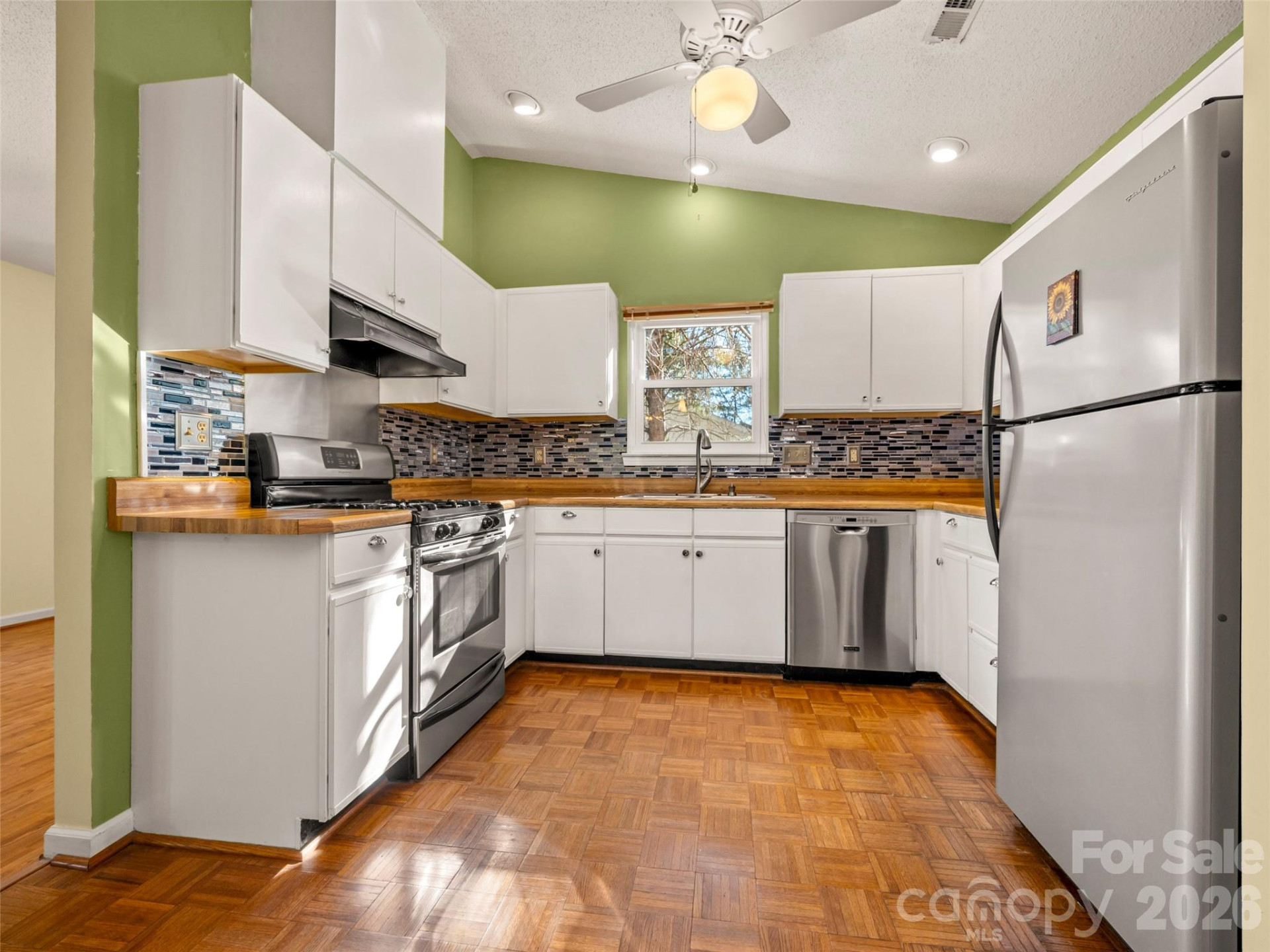 869 Sandburg Terrace - Photo 12