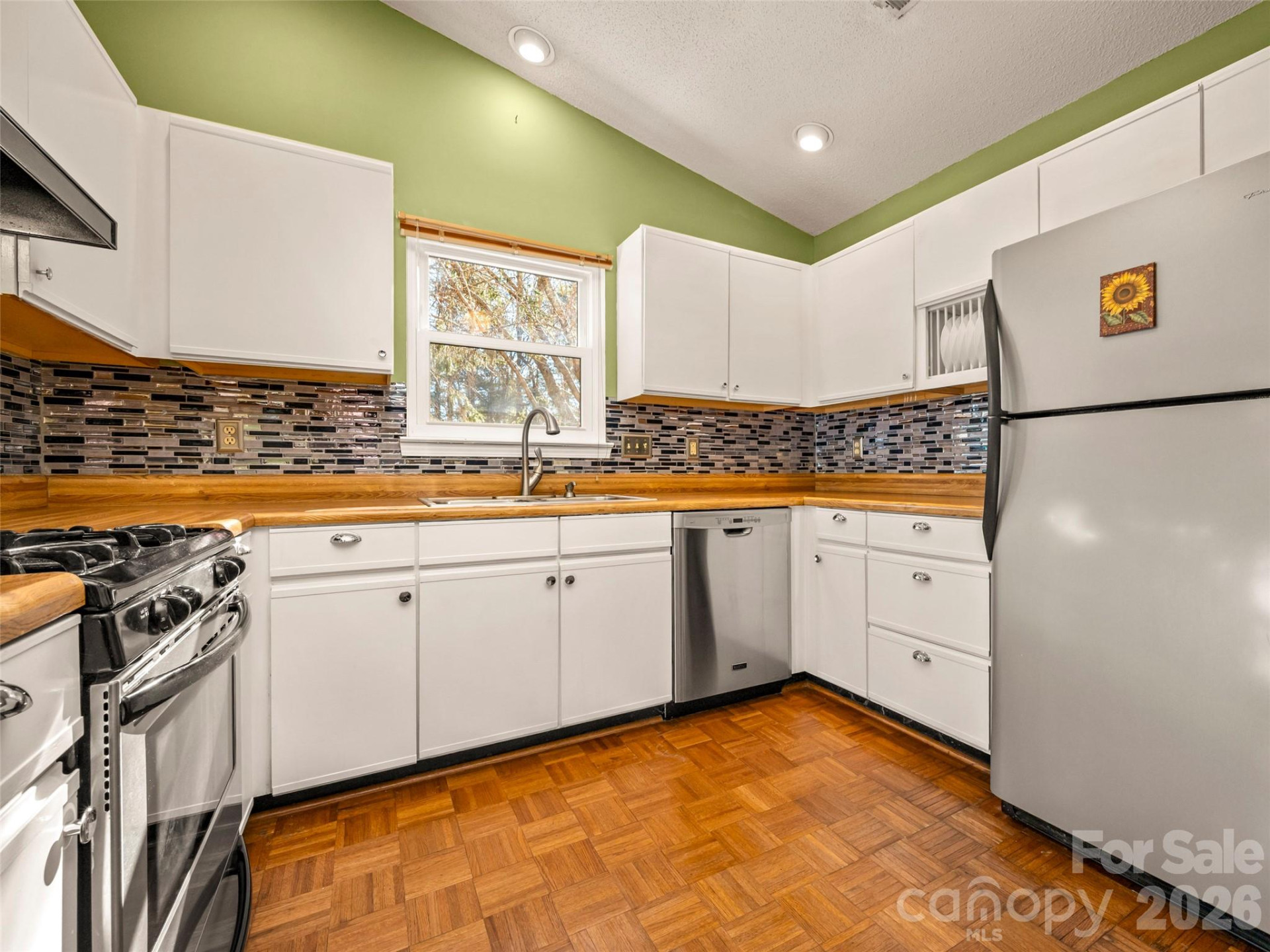 869 Sandburg Terrace - Photo 13