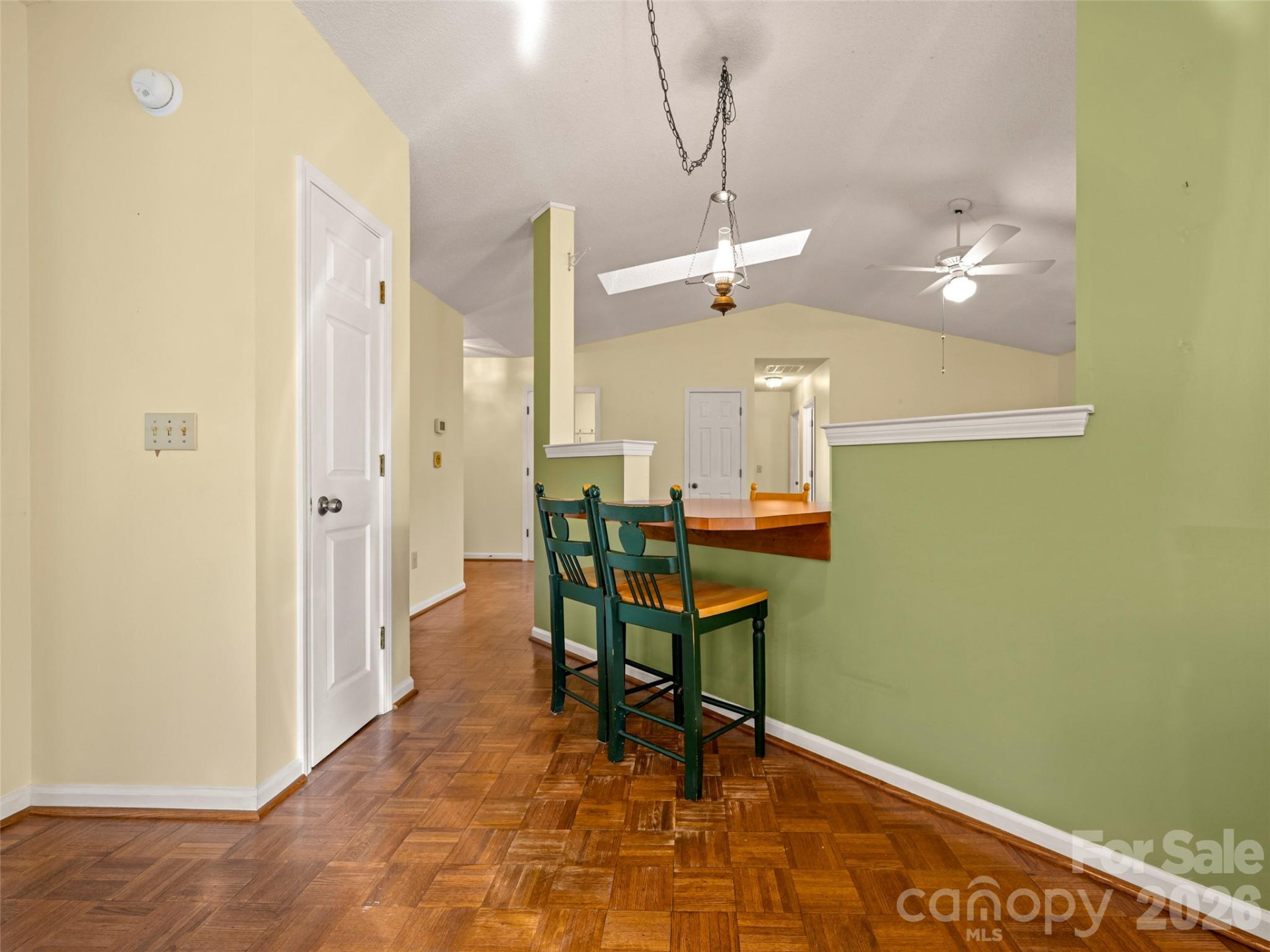 869 Sandburg Terrace - Photo 14