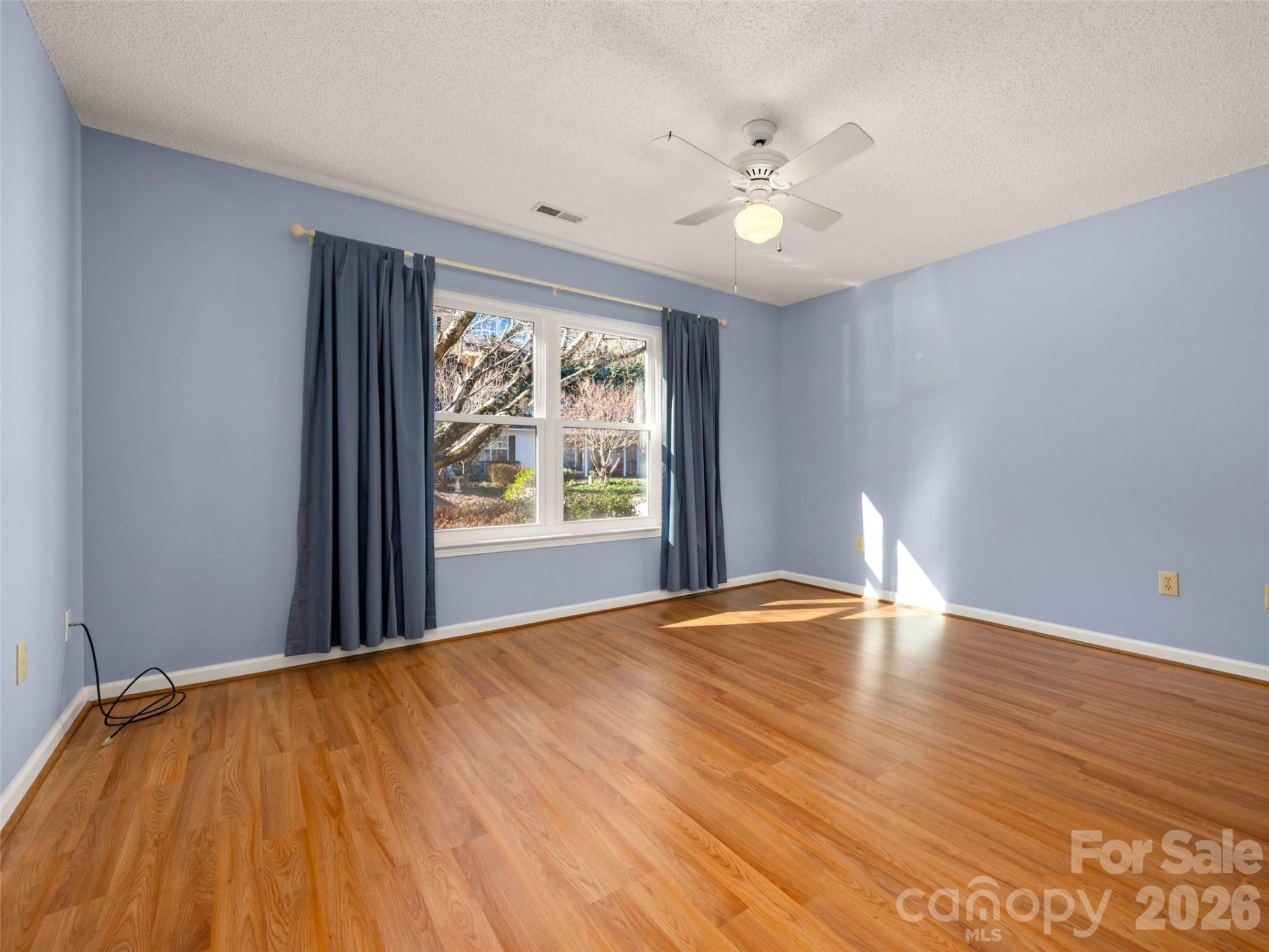 869 Sandburg Terrace - Photo 15