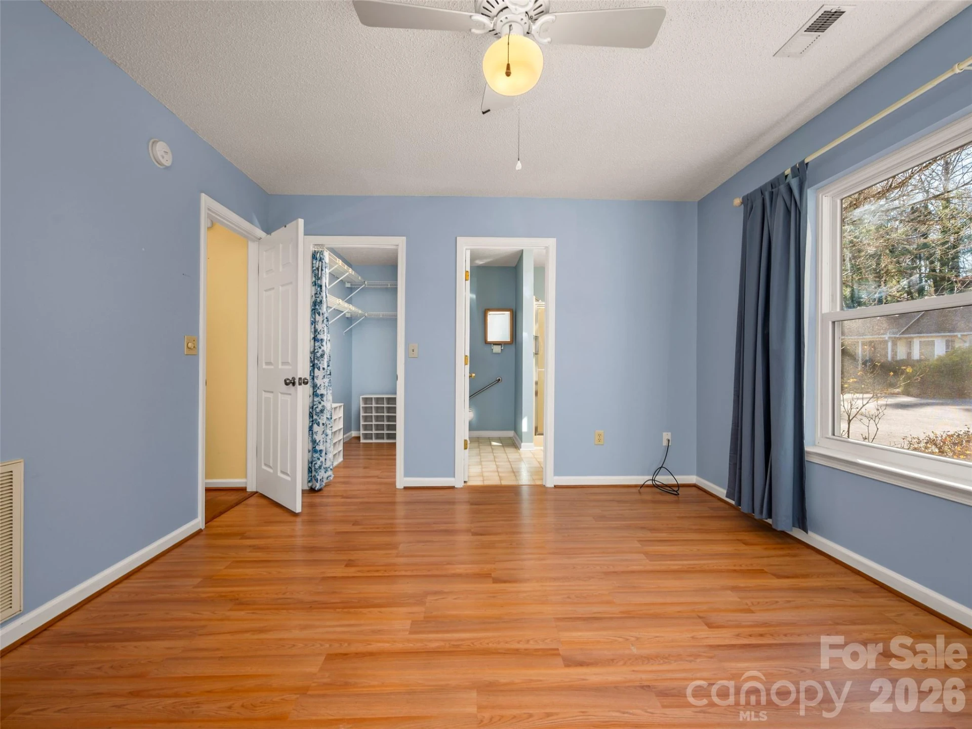 869 Sandburg Terrace - Photo 16
