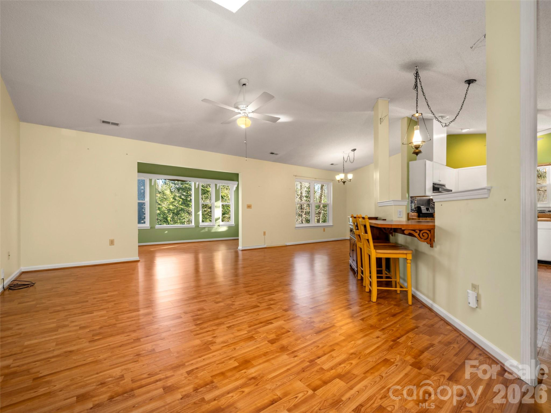 869 Sandburg Terrace - Photo 4