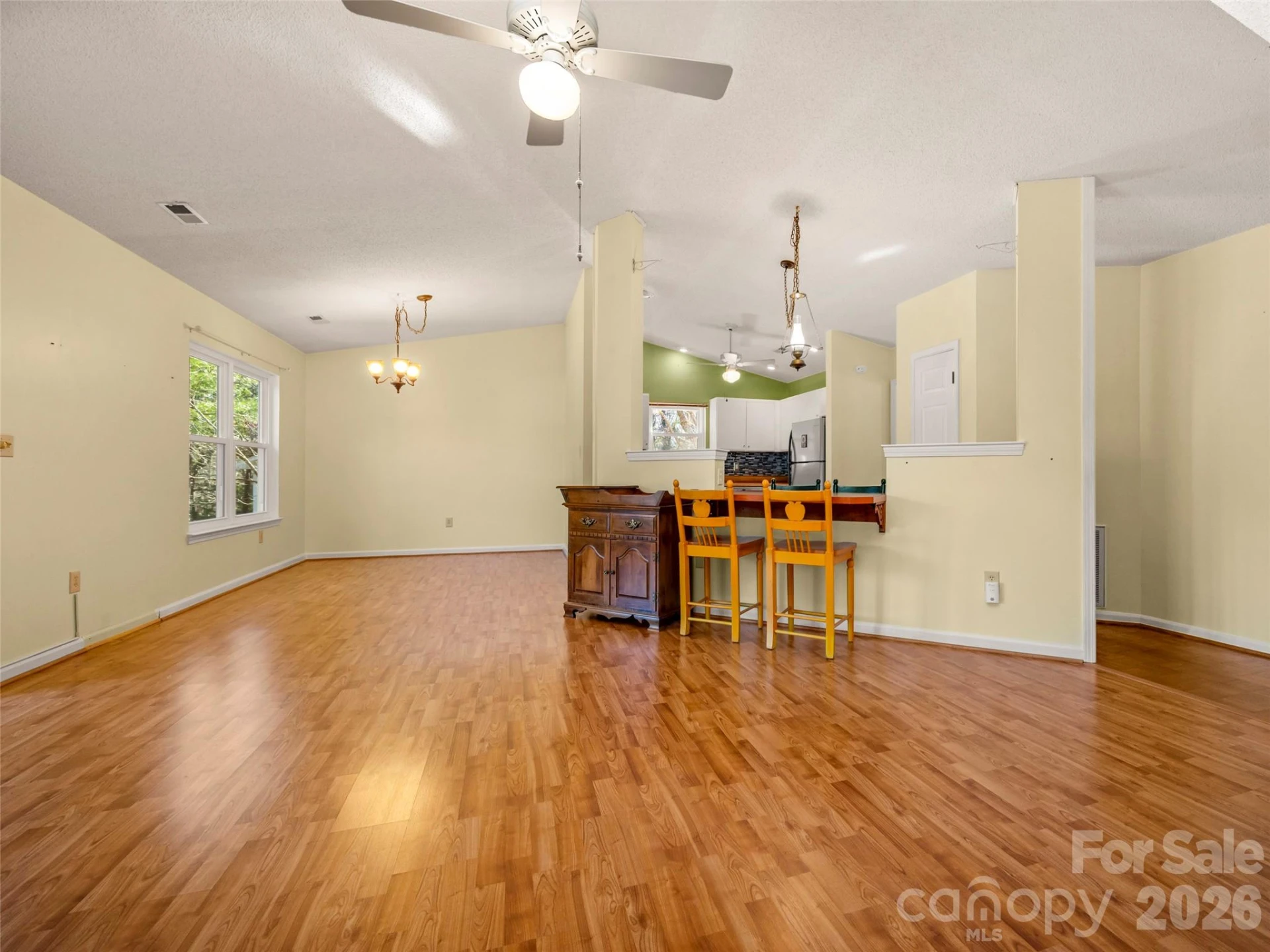 869 Sandburg Terrace - Photo 5