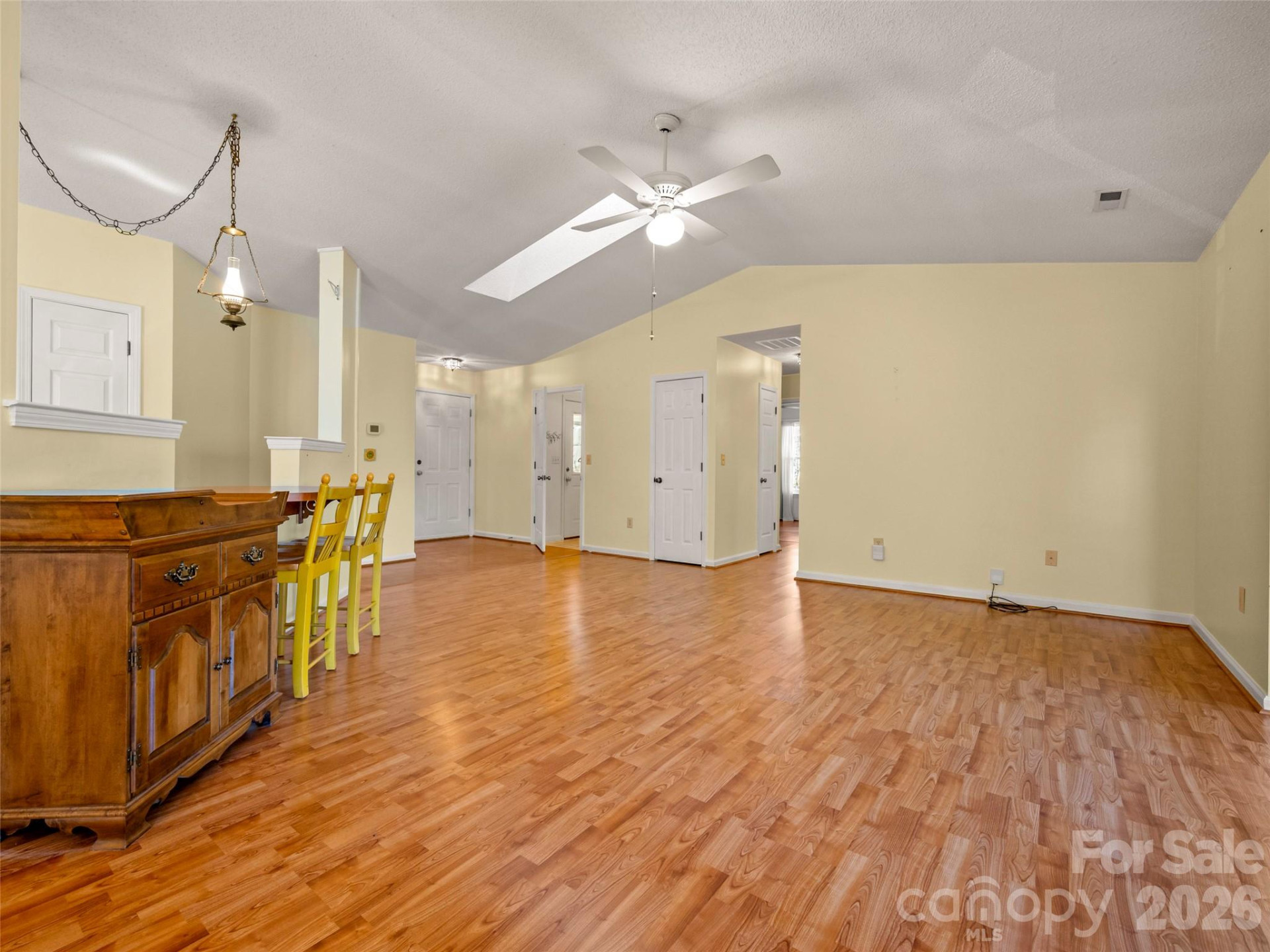 869 Sandburg Terrace - Photo 7